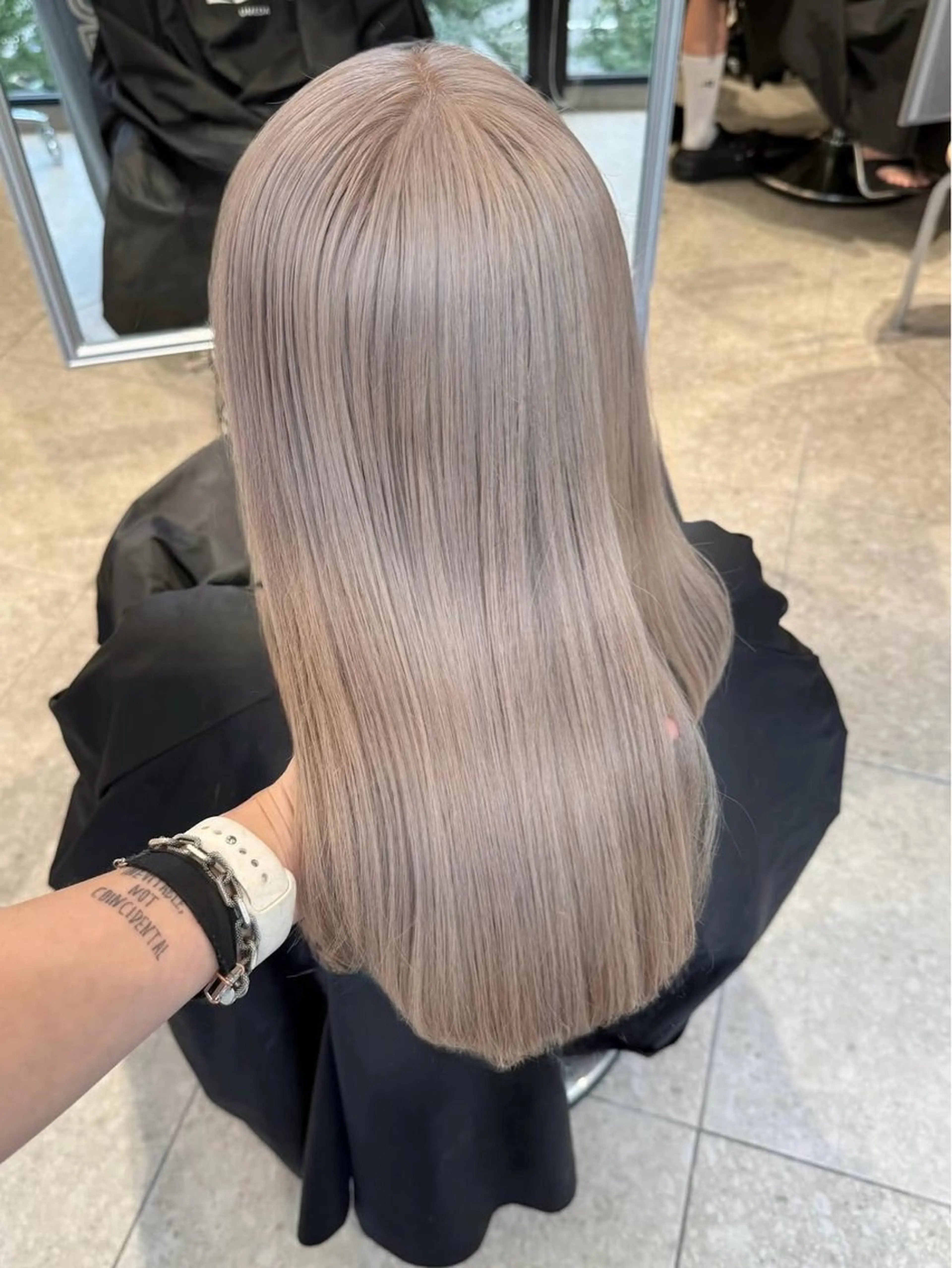 ロング カラー PELE/ミルクティ ー/NATSUKIのヘアスタイル