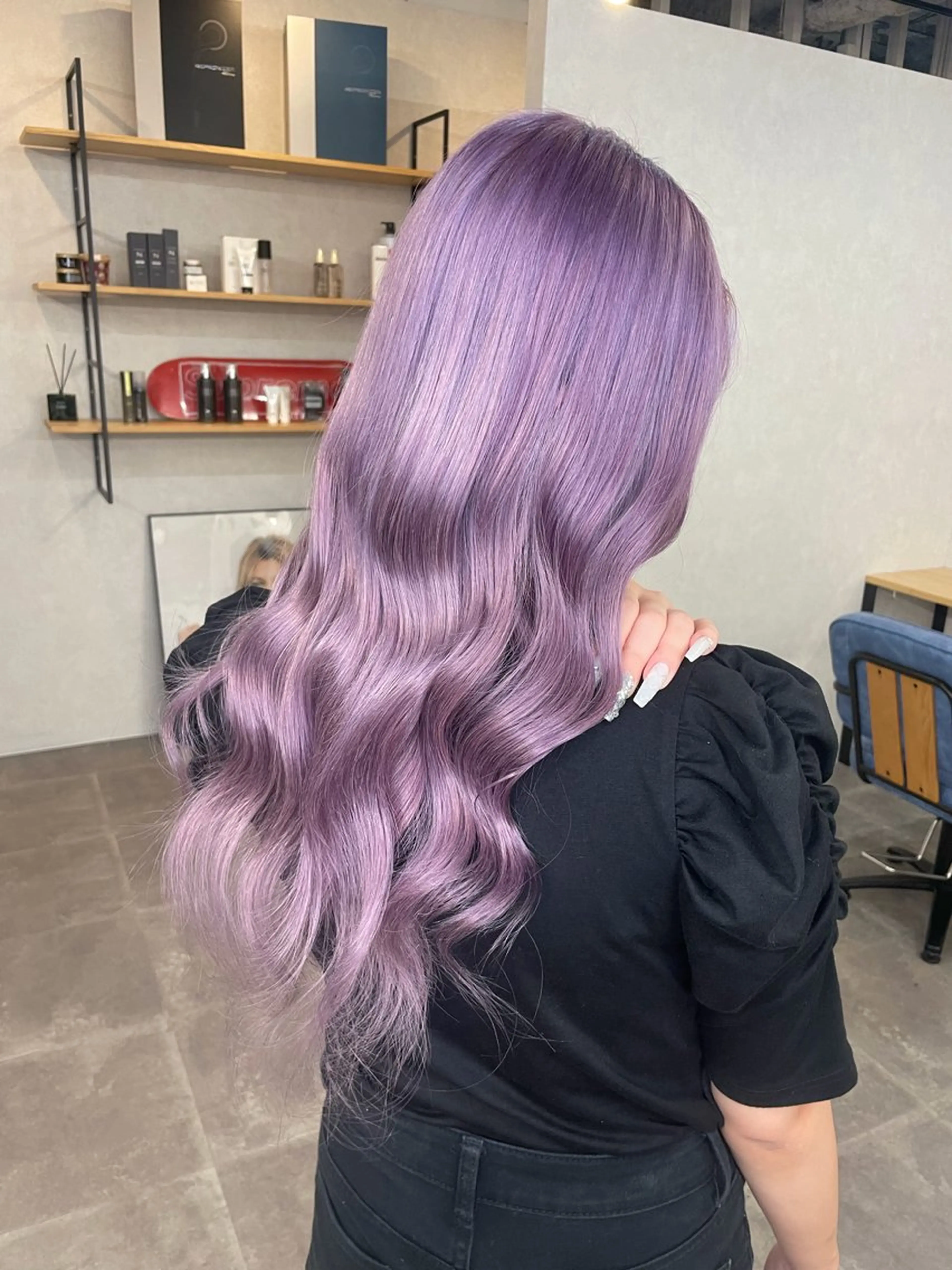 ロング ヘアカラー ハイトーン カラーのヘアスタイル