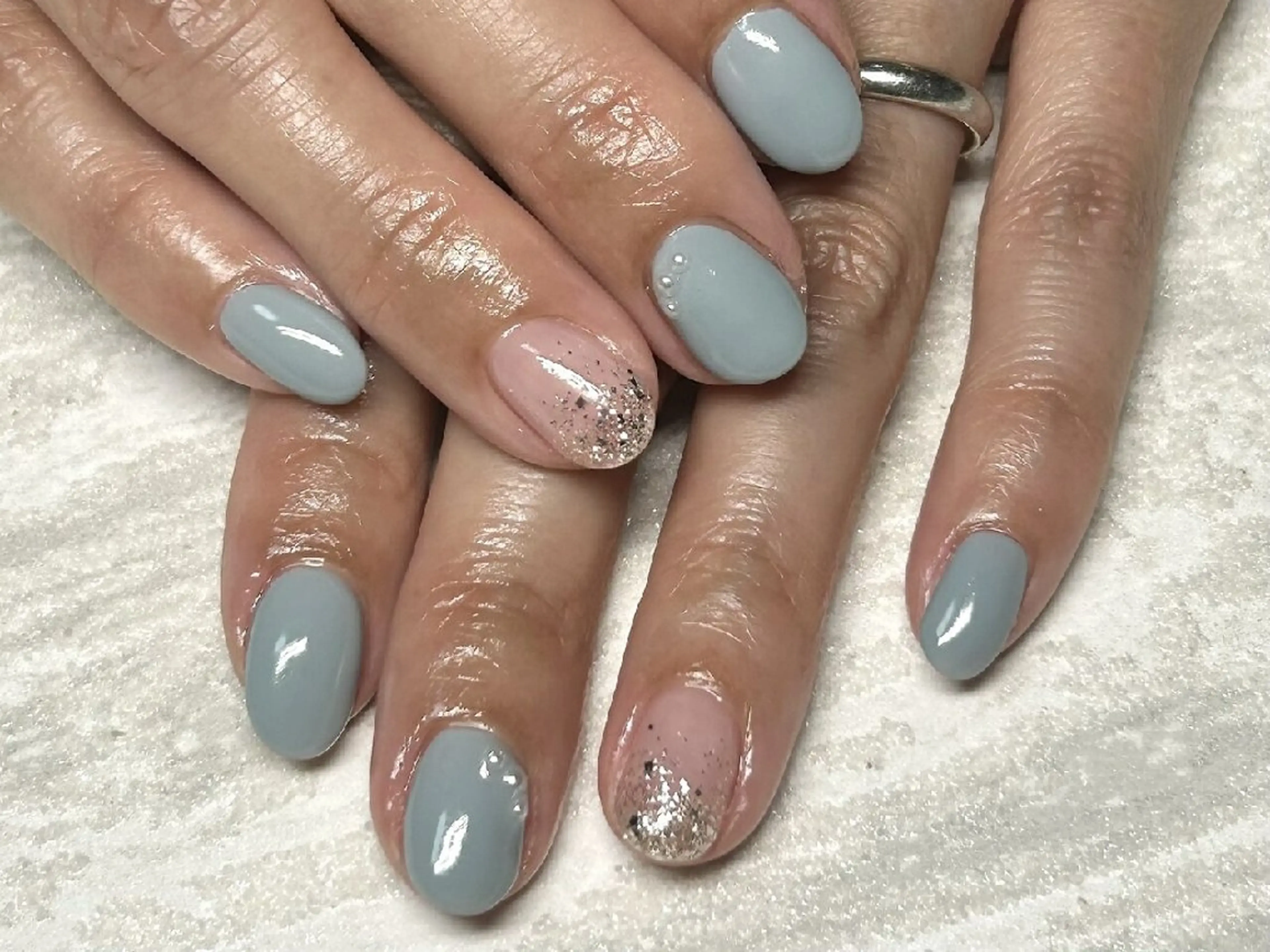 ネイル アートネイル ブルー 持ち込み ニュアンスネイル ハンドネイル JULIE NAILのネイルデザイン