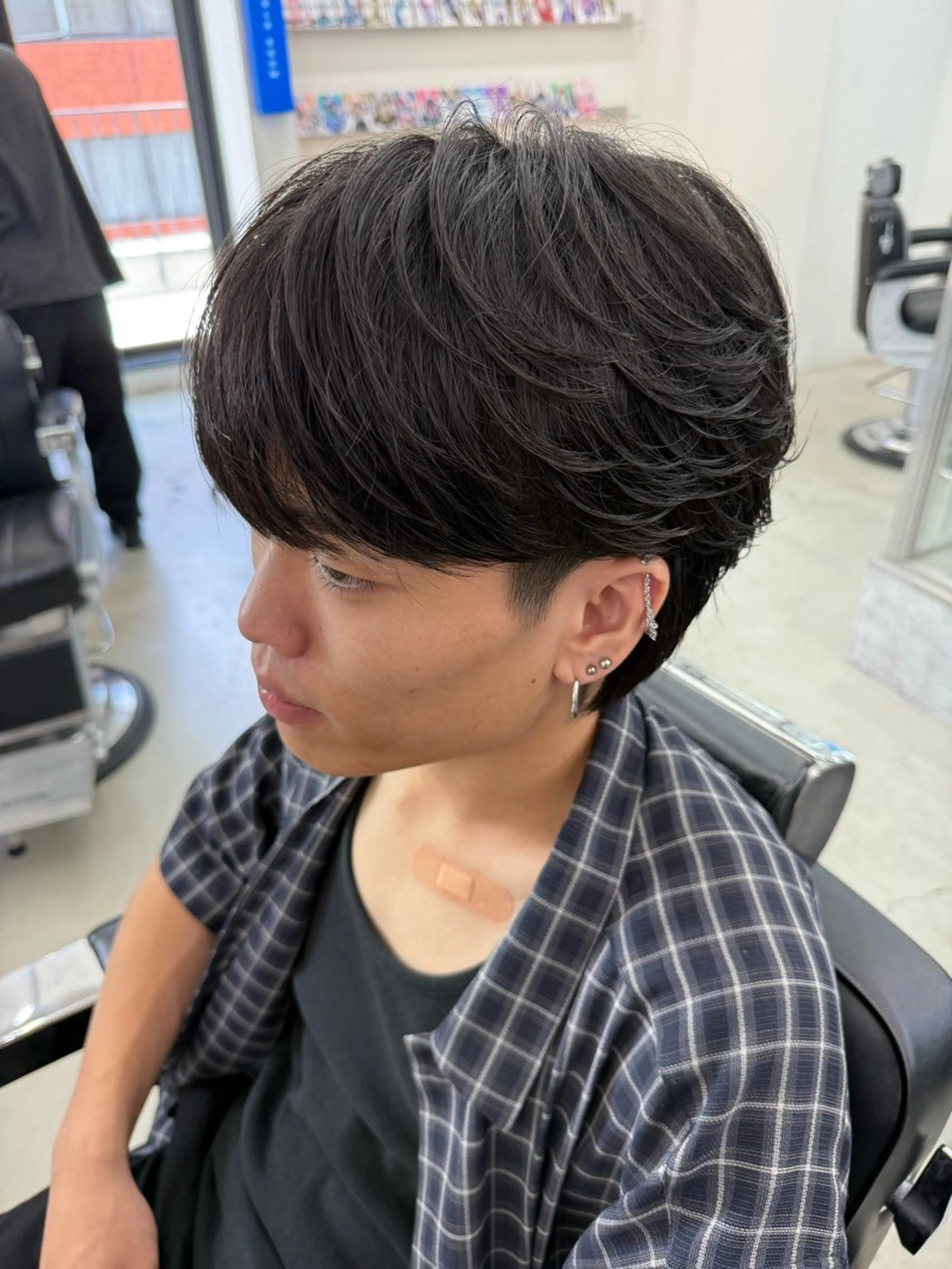 パーマ メンズ メンズブリーチ フェザーパーマ メンズパーマ ニュアンスパーマ Lond LOGAN所属・🔥波巻き/ツイスパ 特化🔥メンズパーマのヘアスタイル