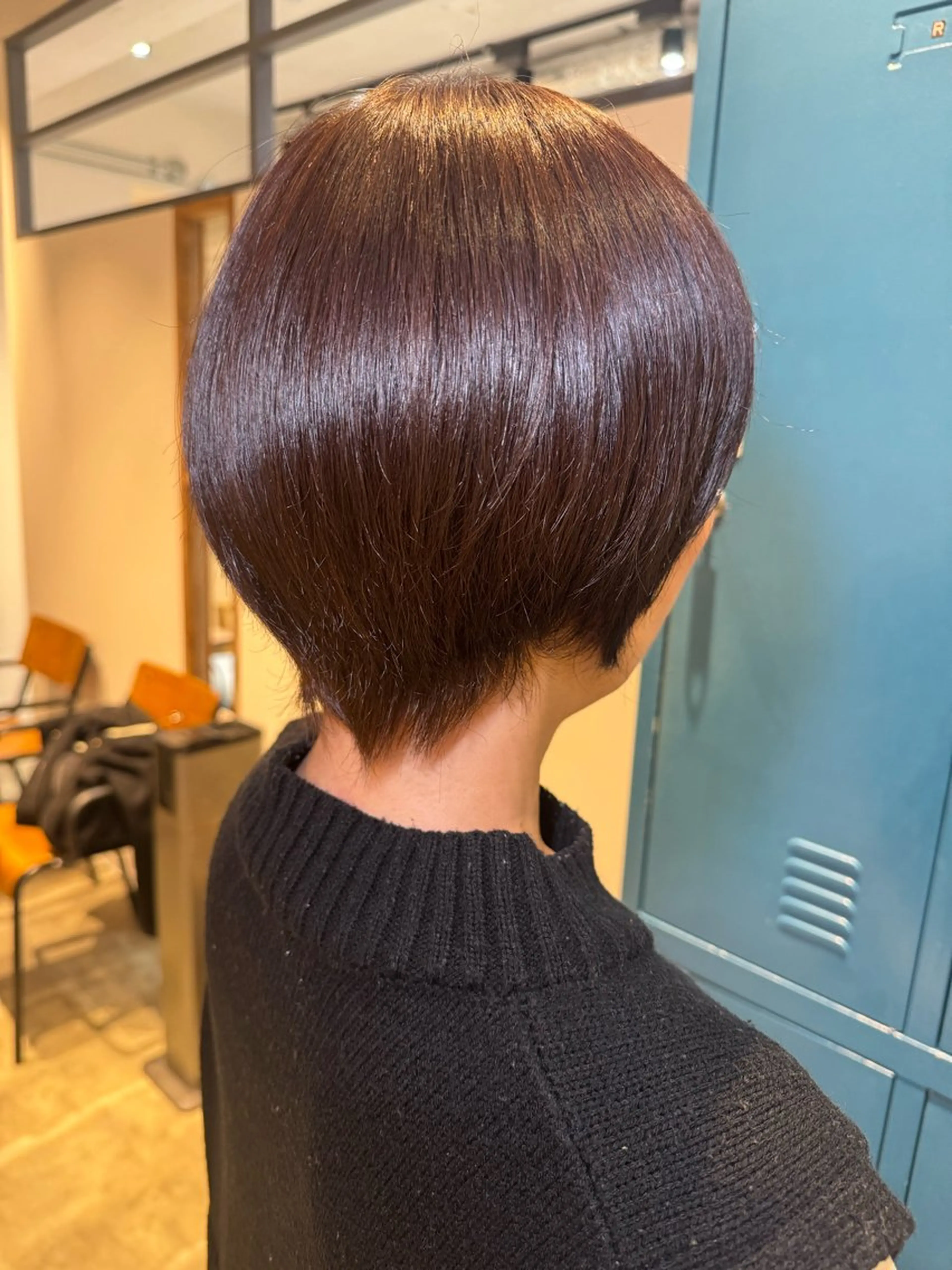 ショート カラー アッシュ アッシュブラウン ブラウンカラー 宮川 彩乃のヘアスタイル