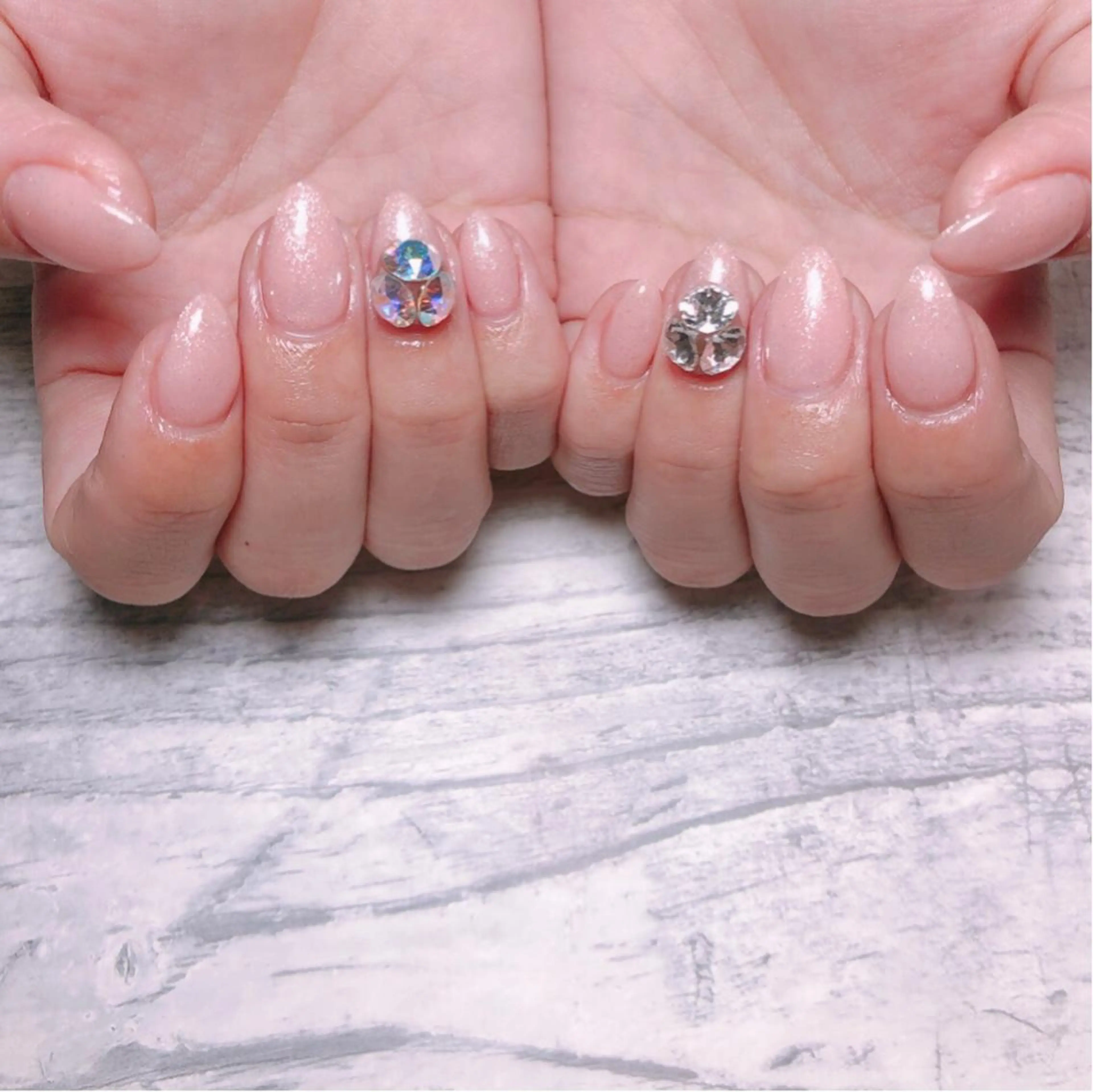 ネイル ストーンネイル DollyGirl KYOKOのネイルデザイン