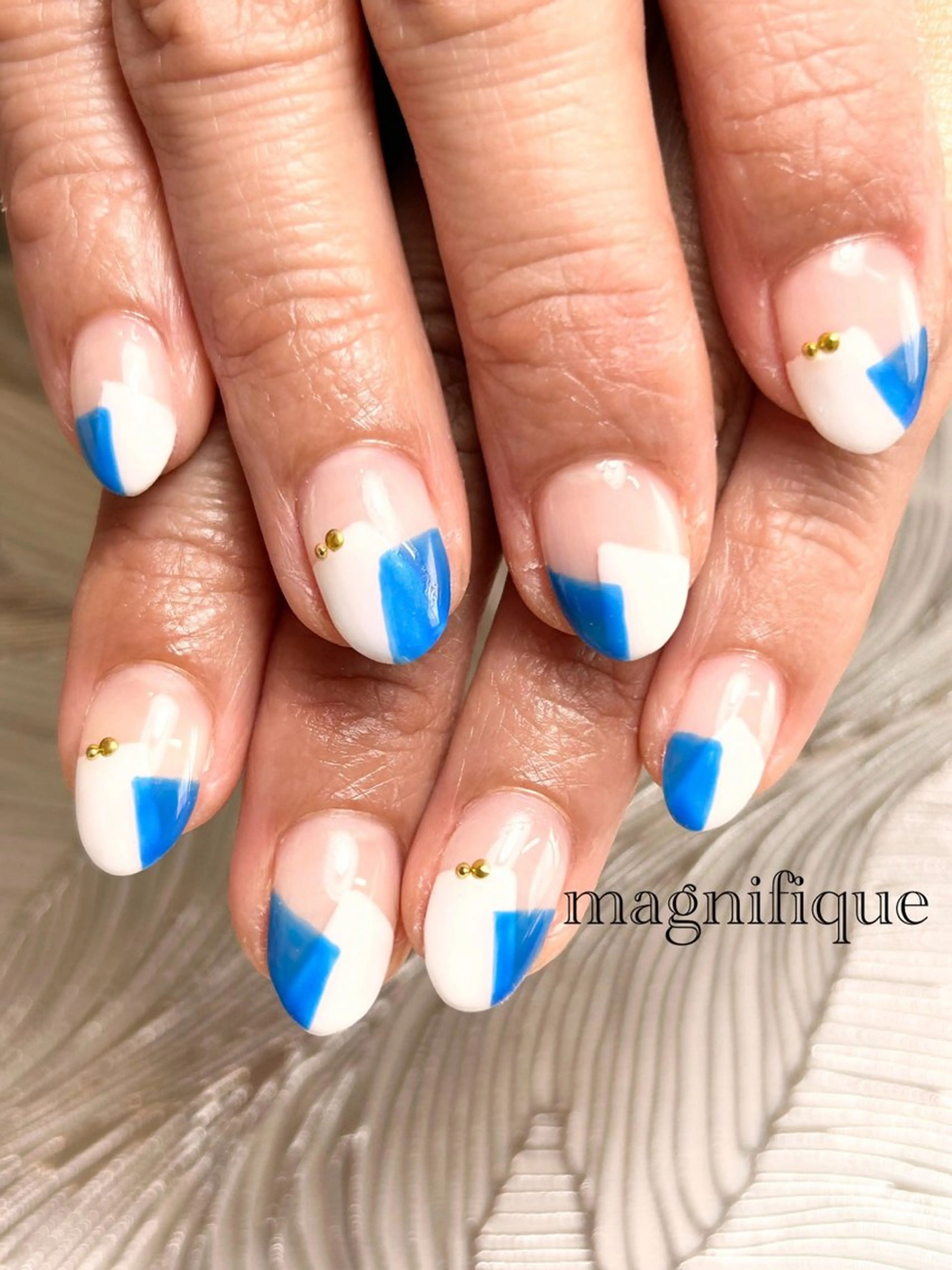 ネイル アートネイル ブルー ロングネイル ニュアンスネイル ショートネイル プライベートサロン マニフィークのネイルデザイン