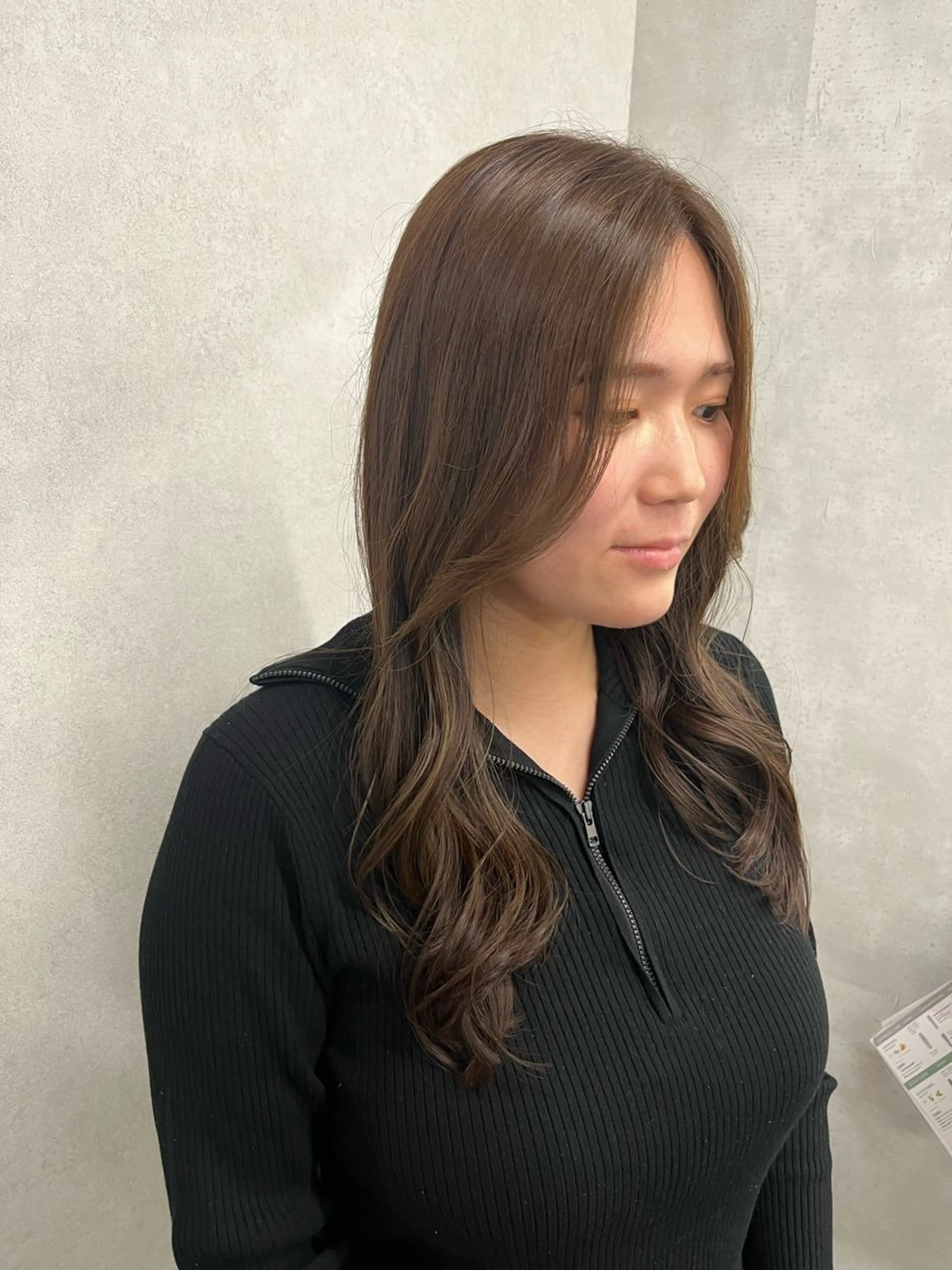 ロング レイヤーカット anon Loemのヘアスタイル