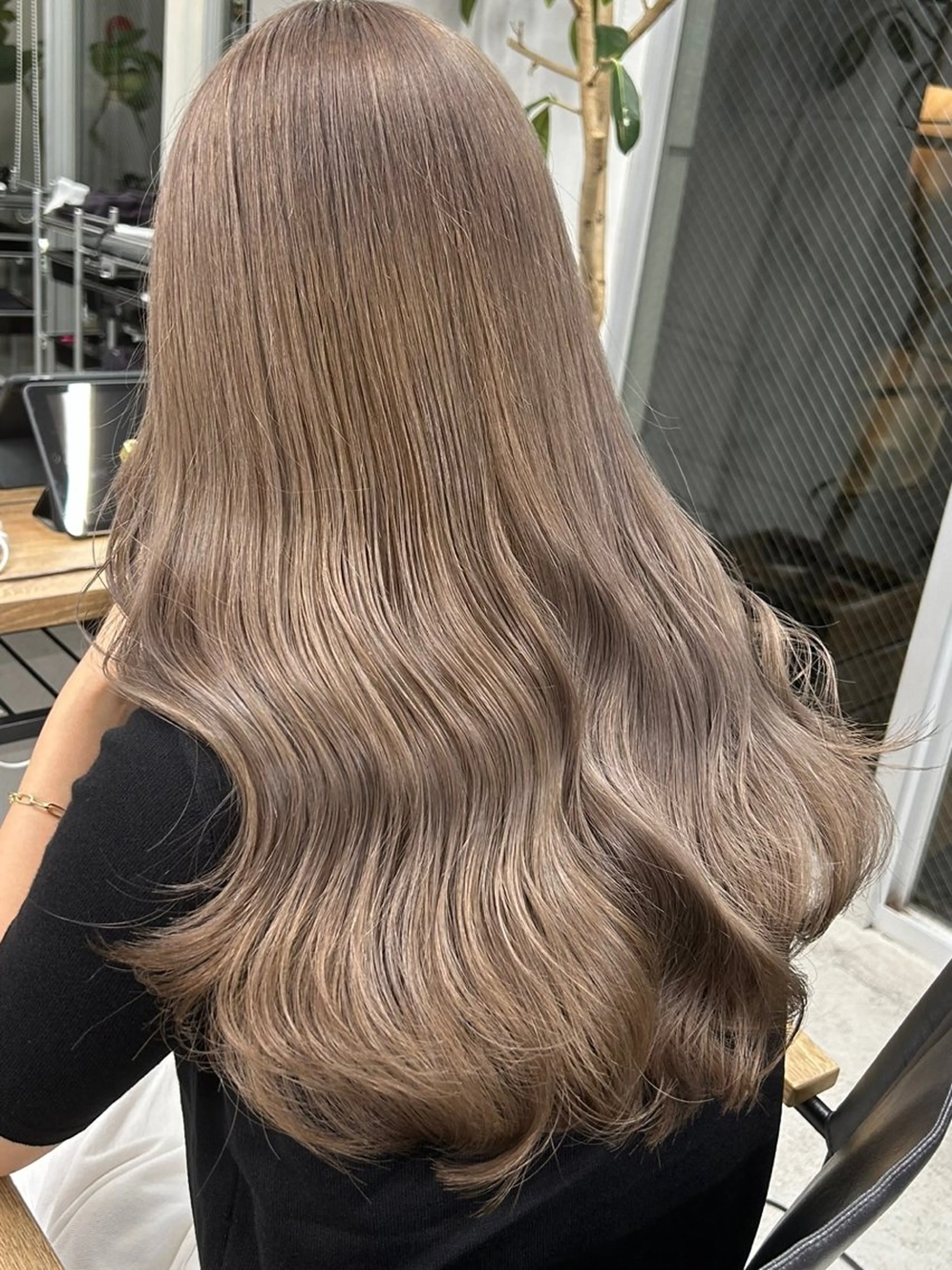 ロング カラー ヘアアレンジ ベージュカラー ミルクティーベージュ ヘアカラー トリートメント 韓国/ハイトーン/ ボブ🎀MIKU🎀のヘアスタイル