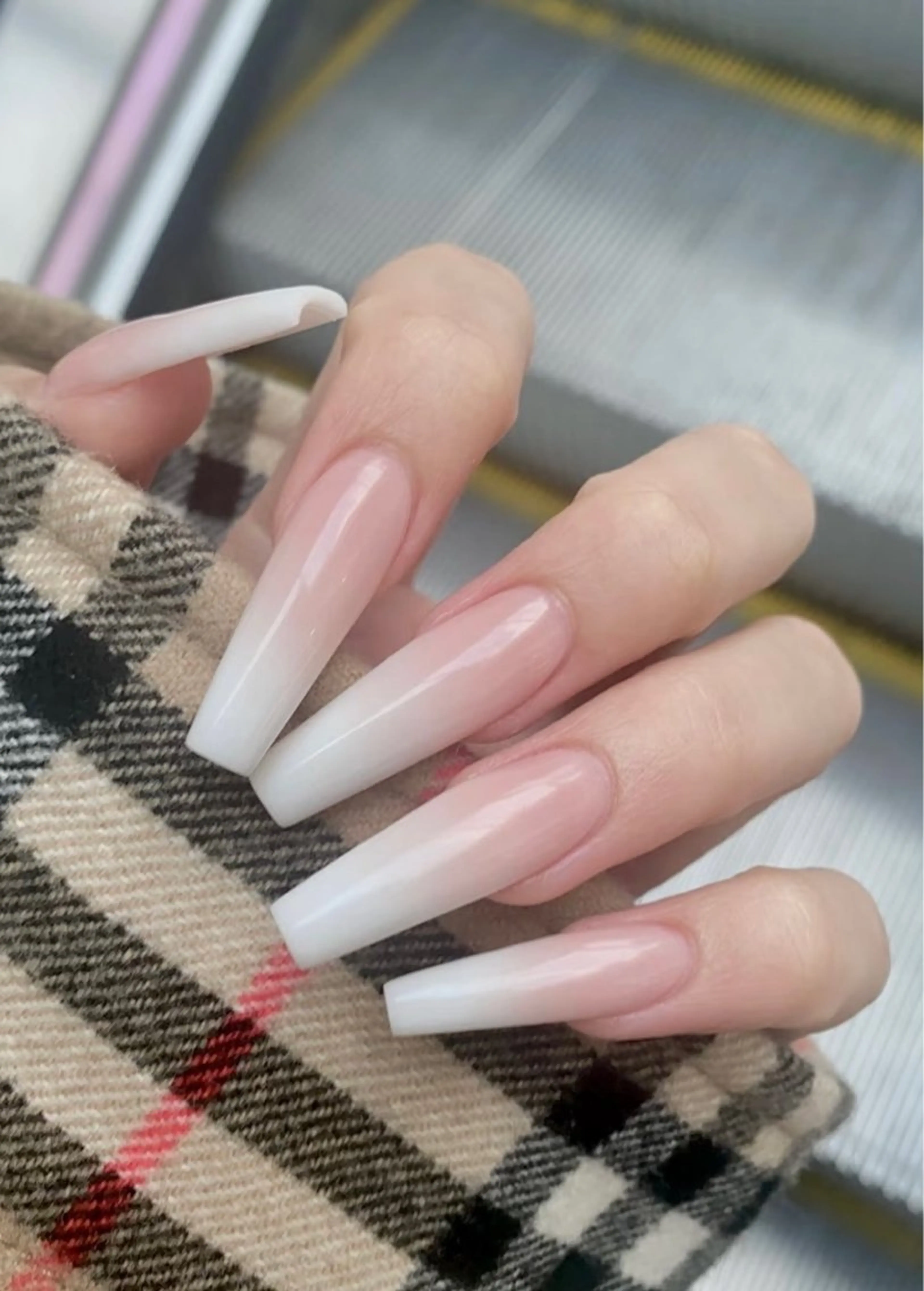 ミディアム ハンドネイル Chiin Nailのネイルデザイン