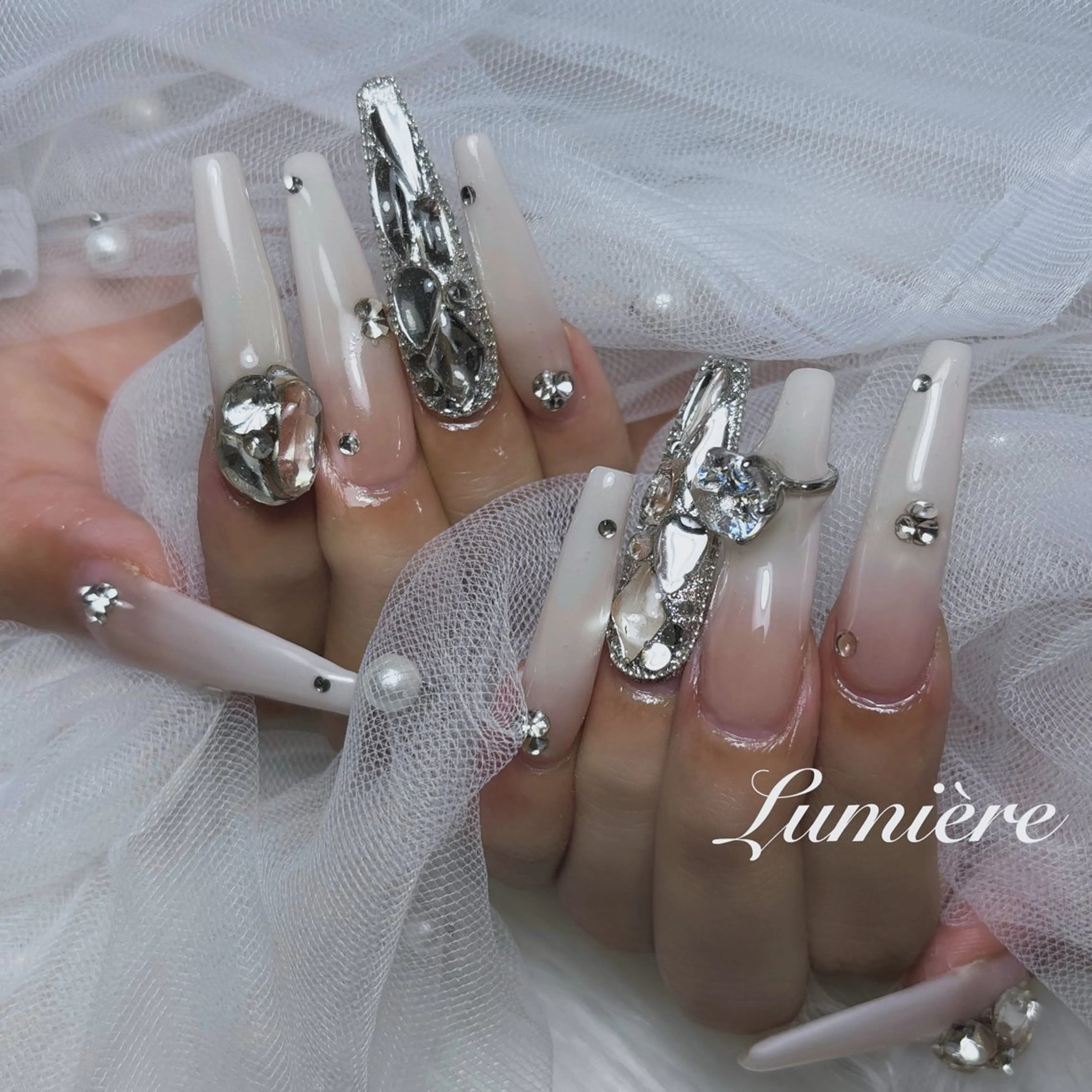 ネイル ロングネイル スーパーロングネイル ハンドネイル Lumière｜ ロング｜ワンホンのネイルデザイン