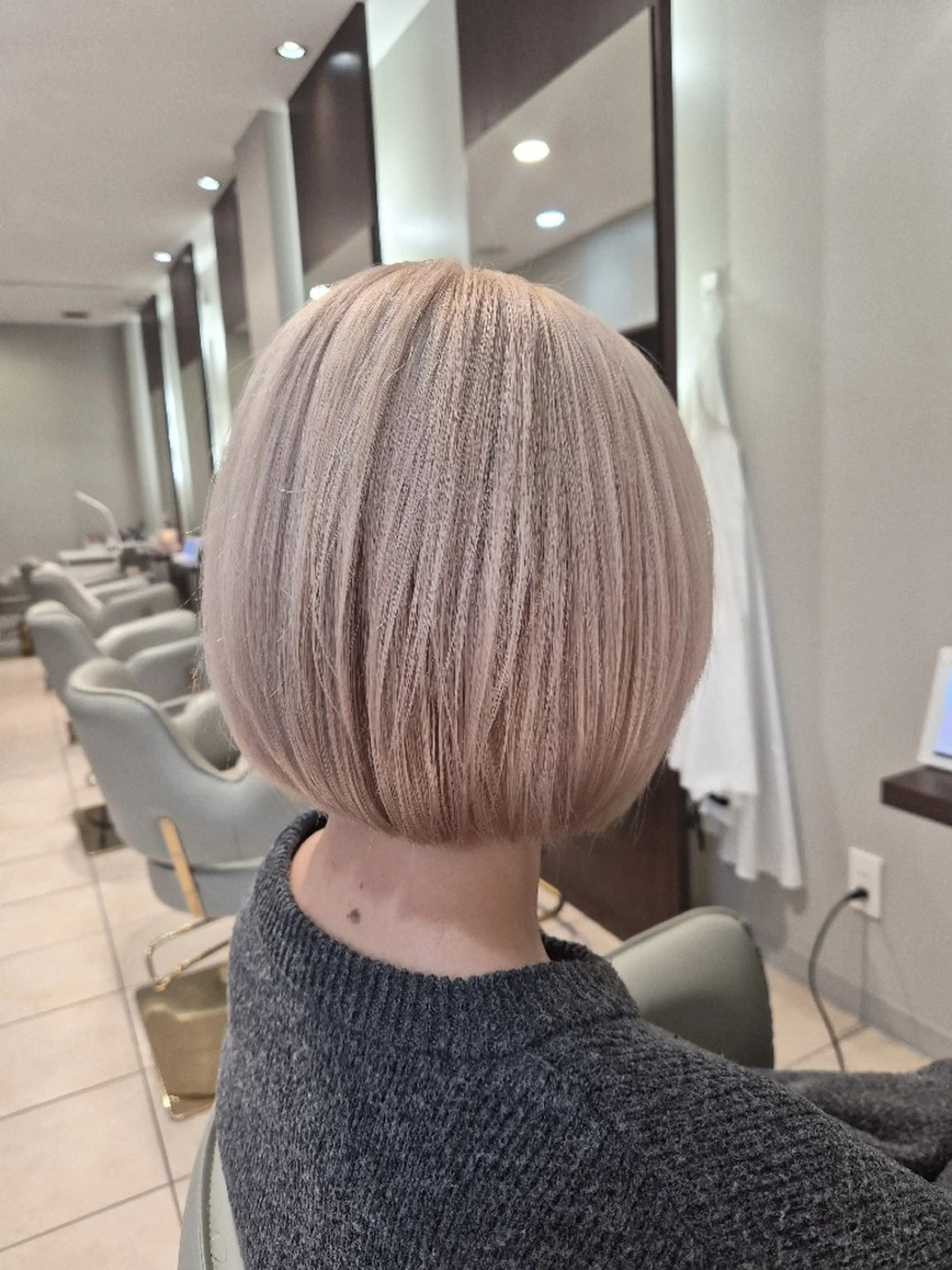 ショート カラー ヘアカラー Miyavi/カラー ショートボブのヘアスタイル