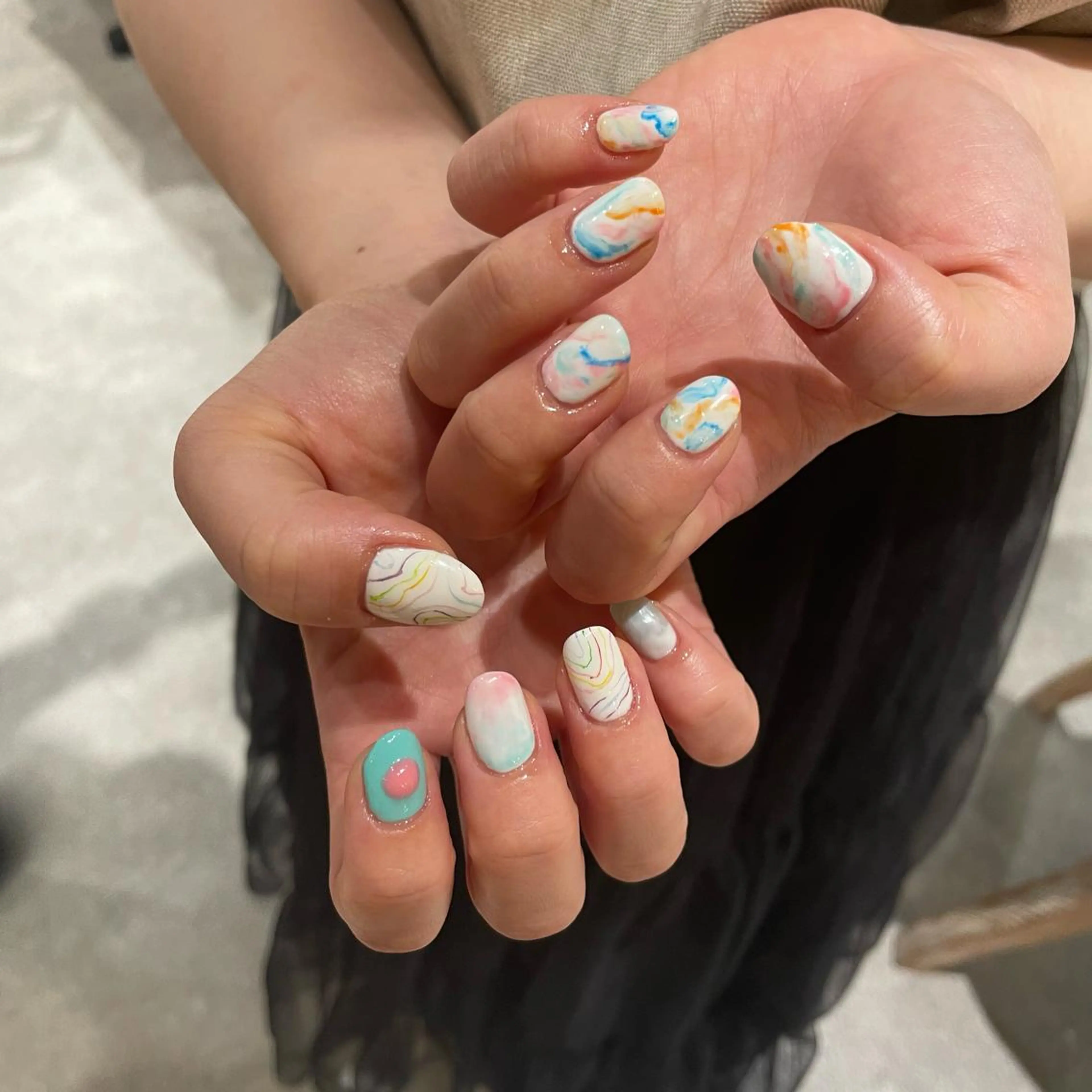 ネイル ハンドネイル ハイトーン🦄ネイル 💞のぶちのネイルデザイン
