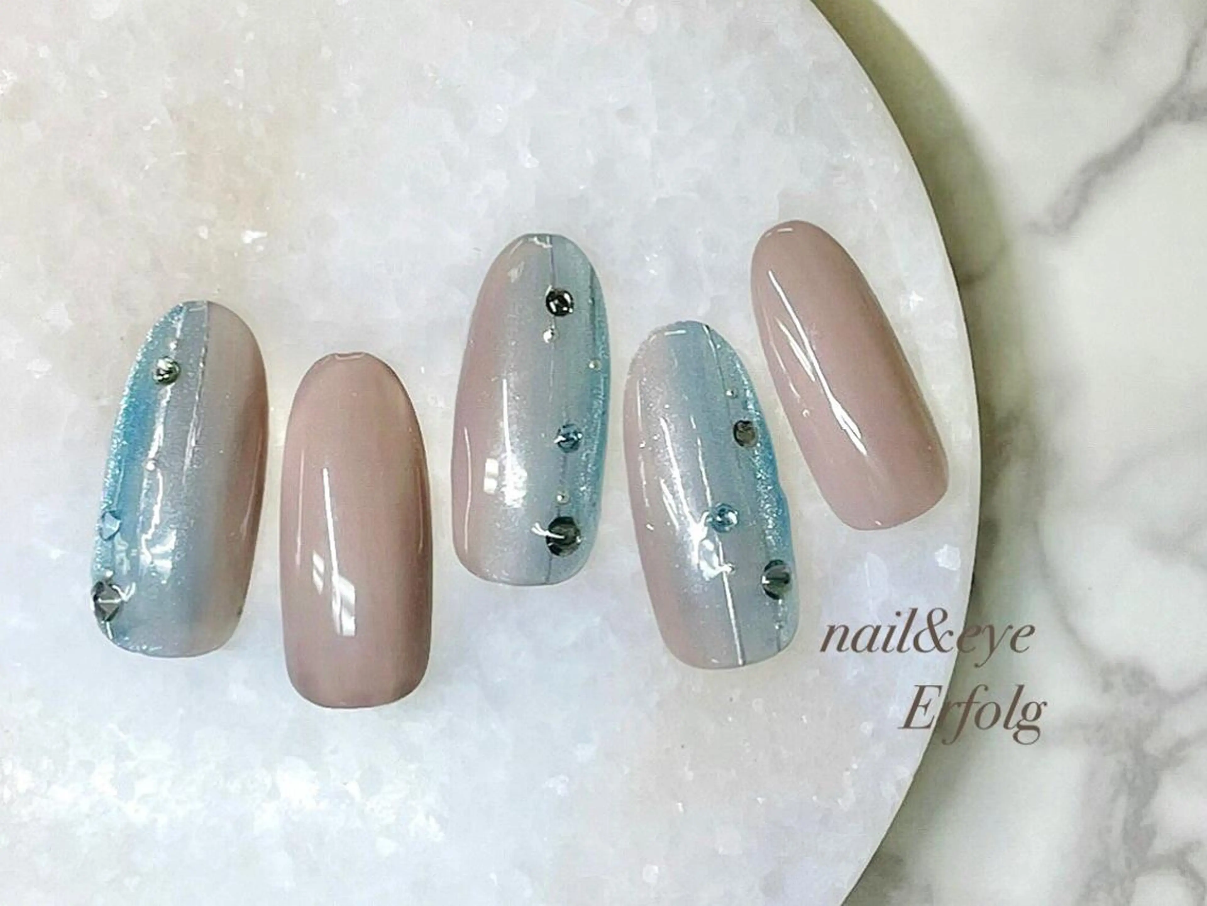 ネイル ネイル スクールのネイルデザイン