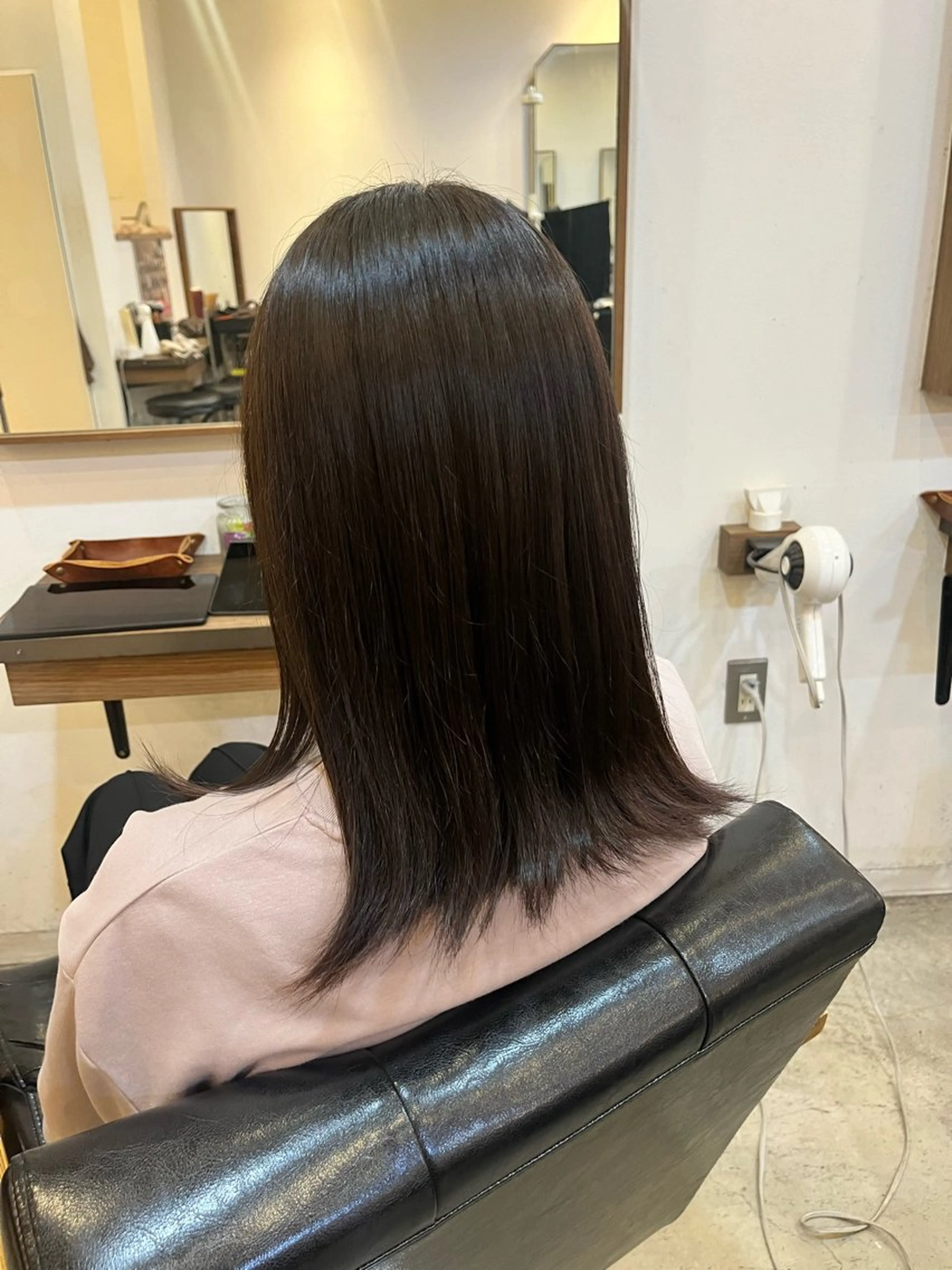 ミディアム 小堀 いぶきのヘアスタイル