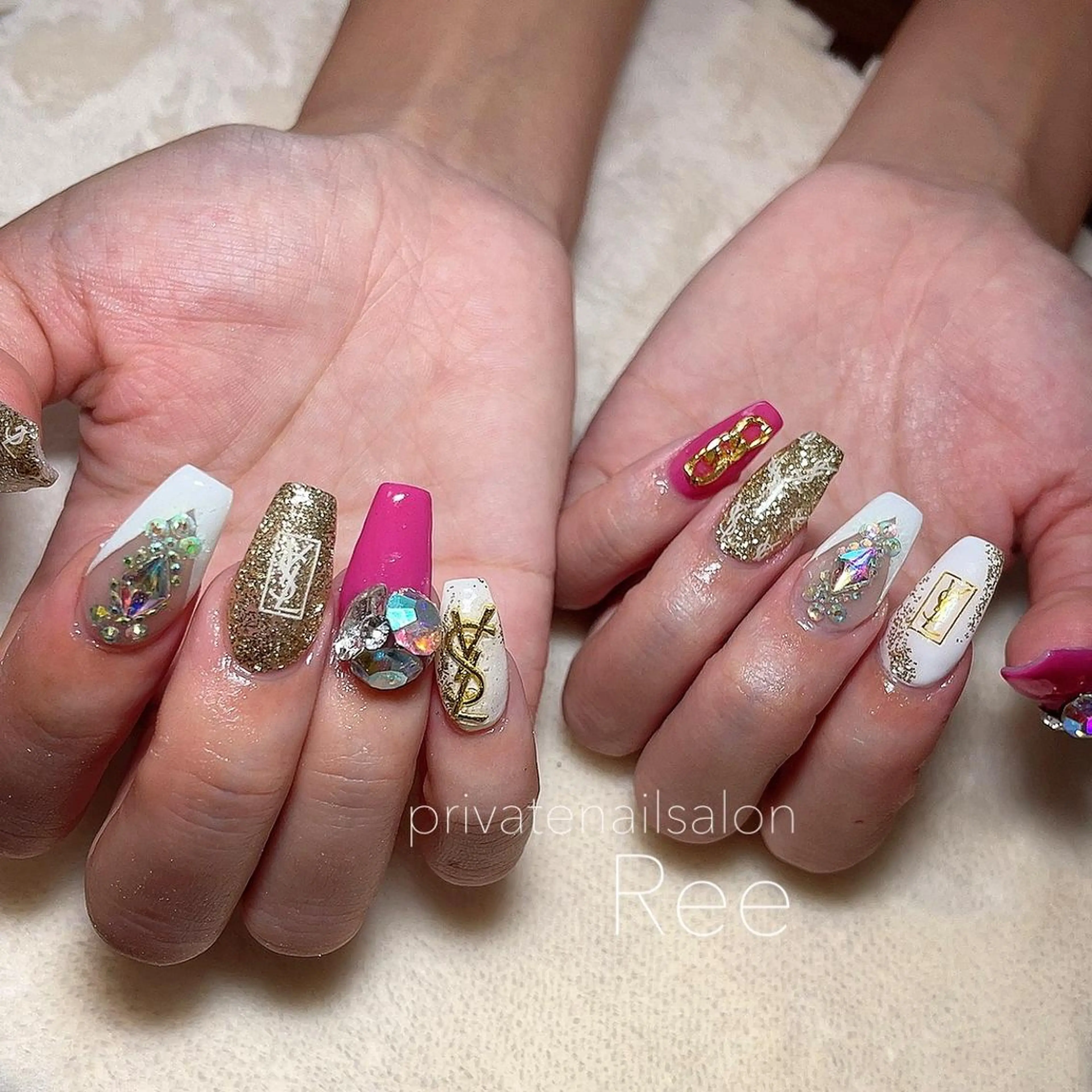 ネイル 知花 梨花のネイルデザイン