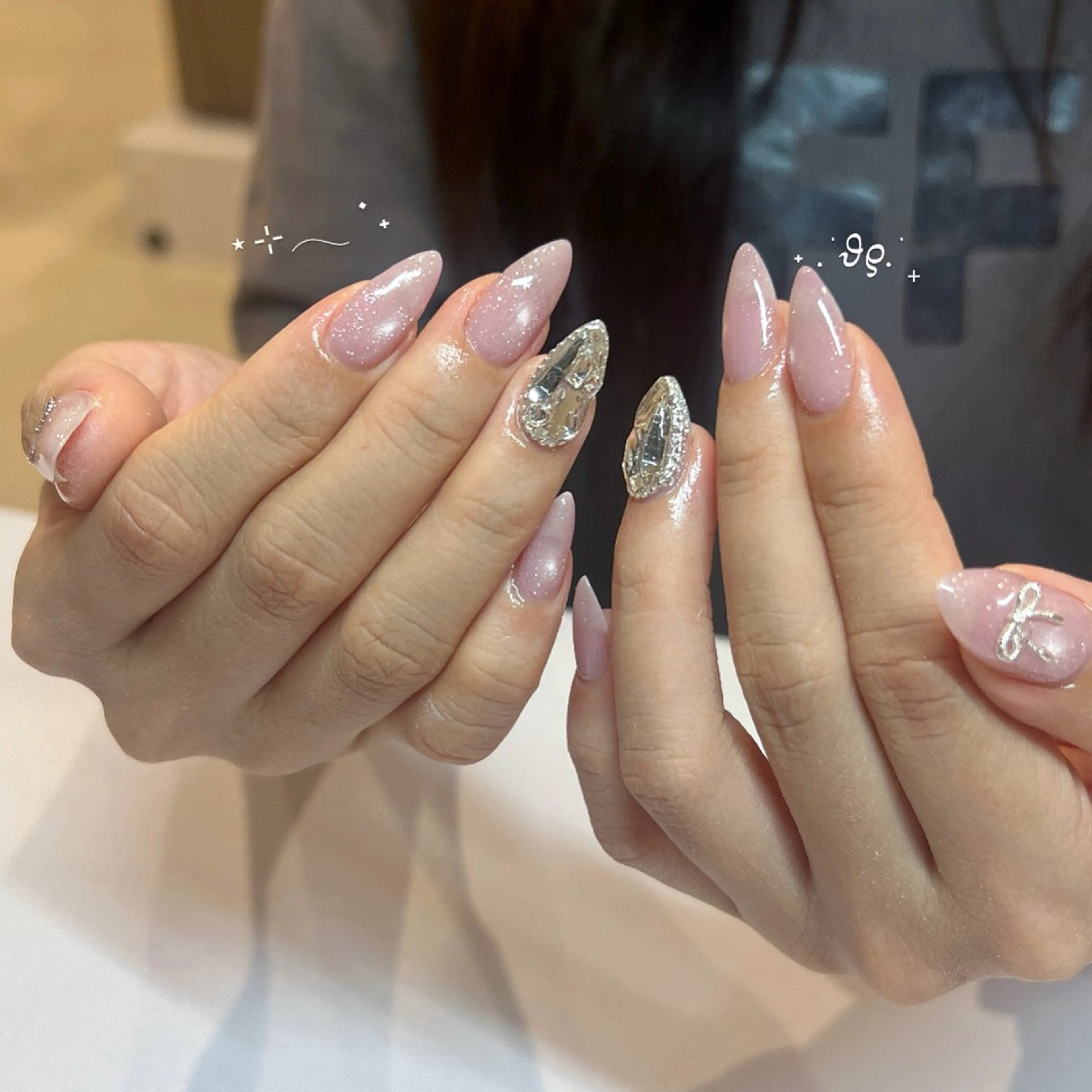 ネイル ハンドネイル NAGISA🧁🎀 持ち込み⌇パラジェルのネイルデザイン