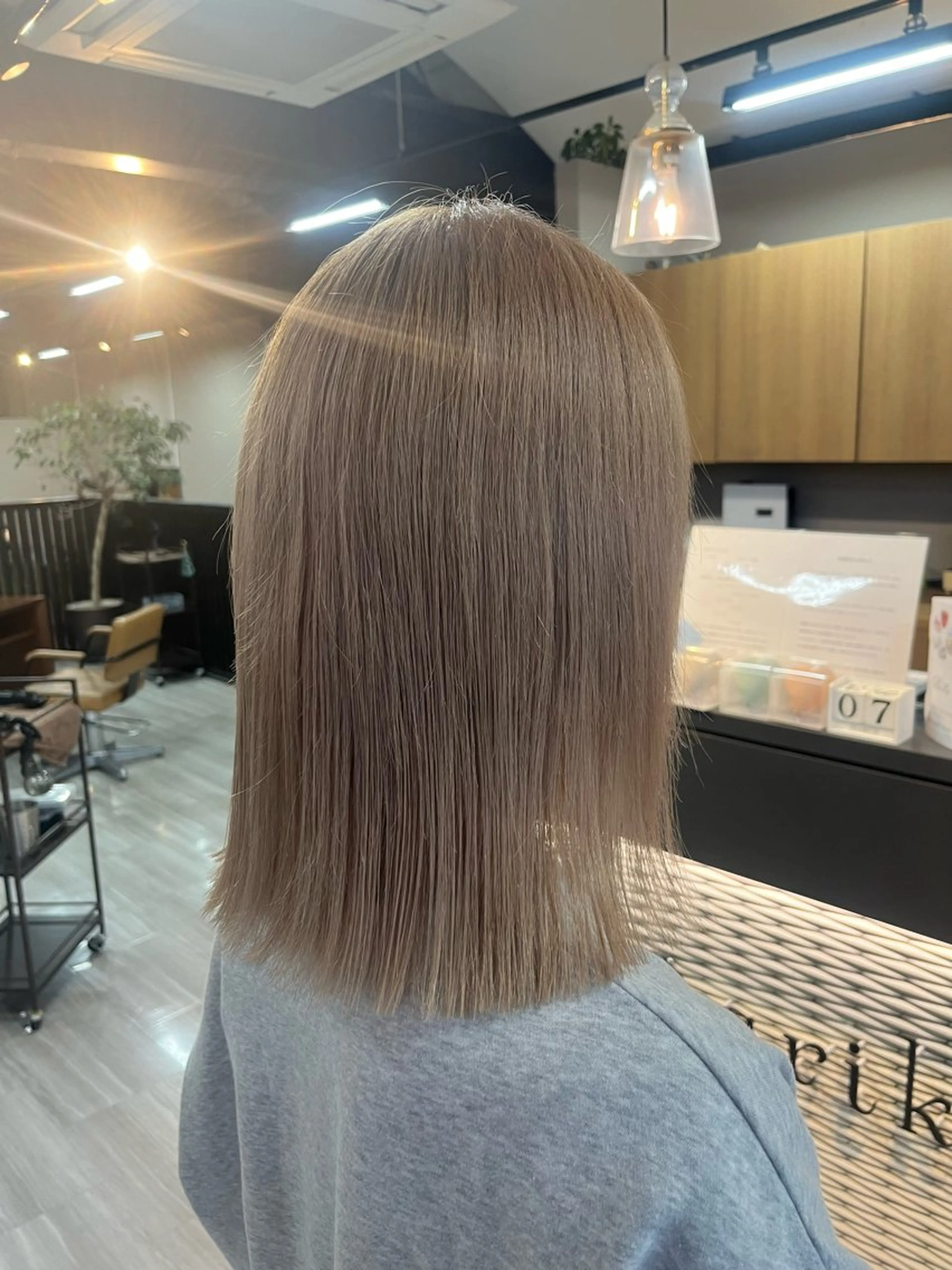 ミディアム alu yuinaのヘアスタイル