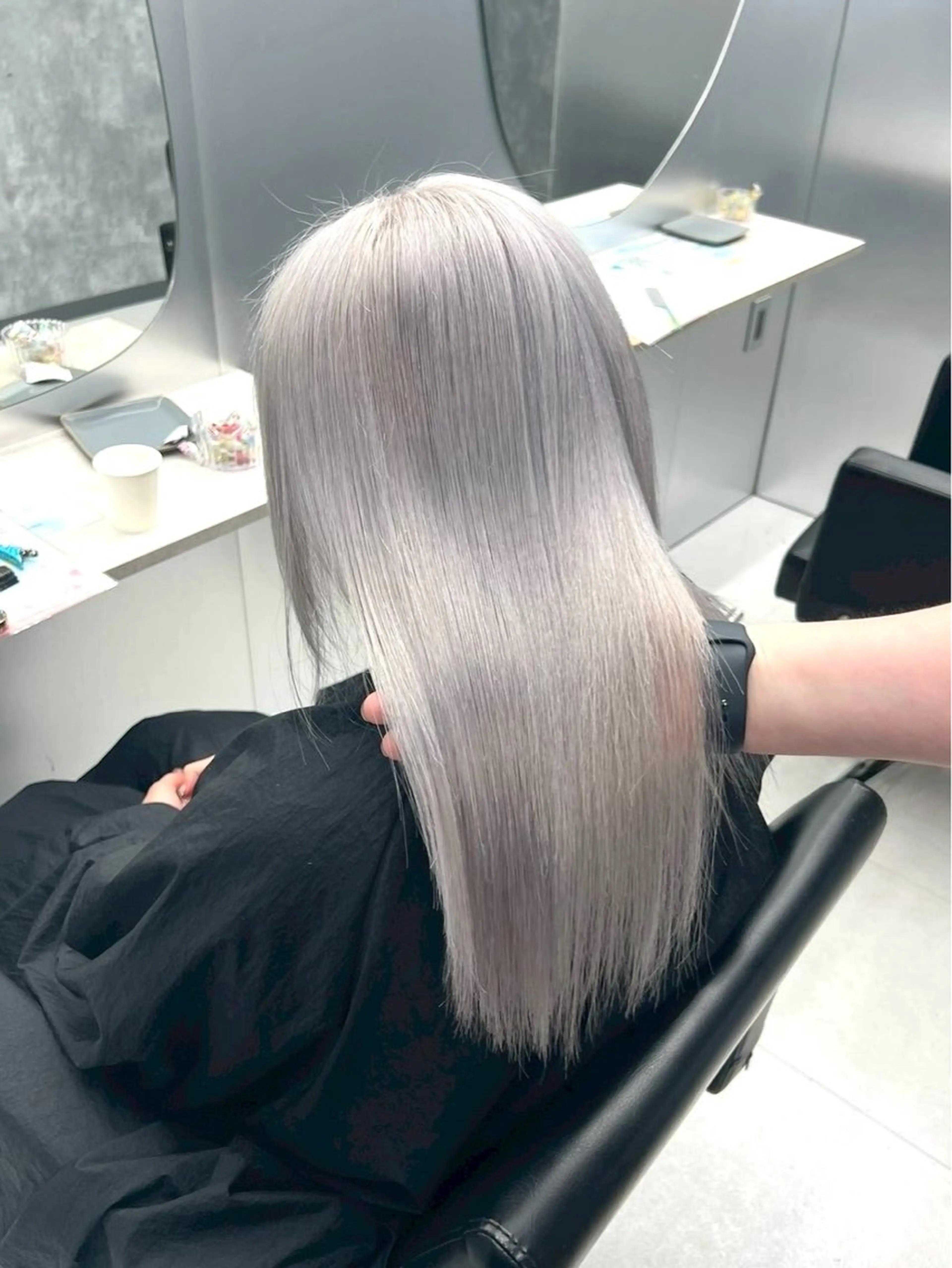 カラー 🦋ハイトーン×ア レンジ💫Leenaのヘアスタイル