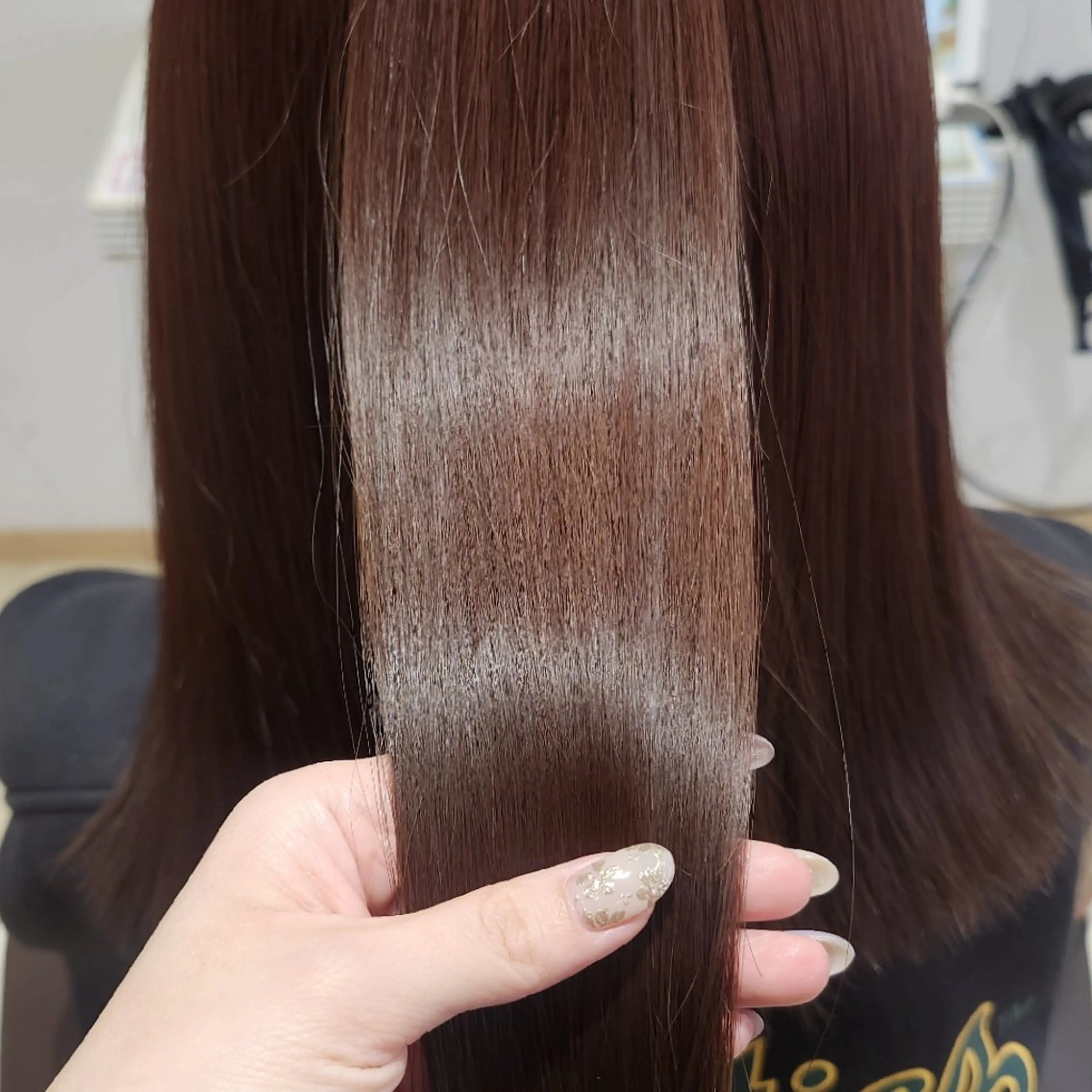 ♡🌸4月限定クーポン🌸♡【カット】➕【艶カラー】➕️【保護トリートメント】の写真