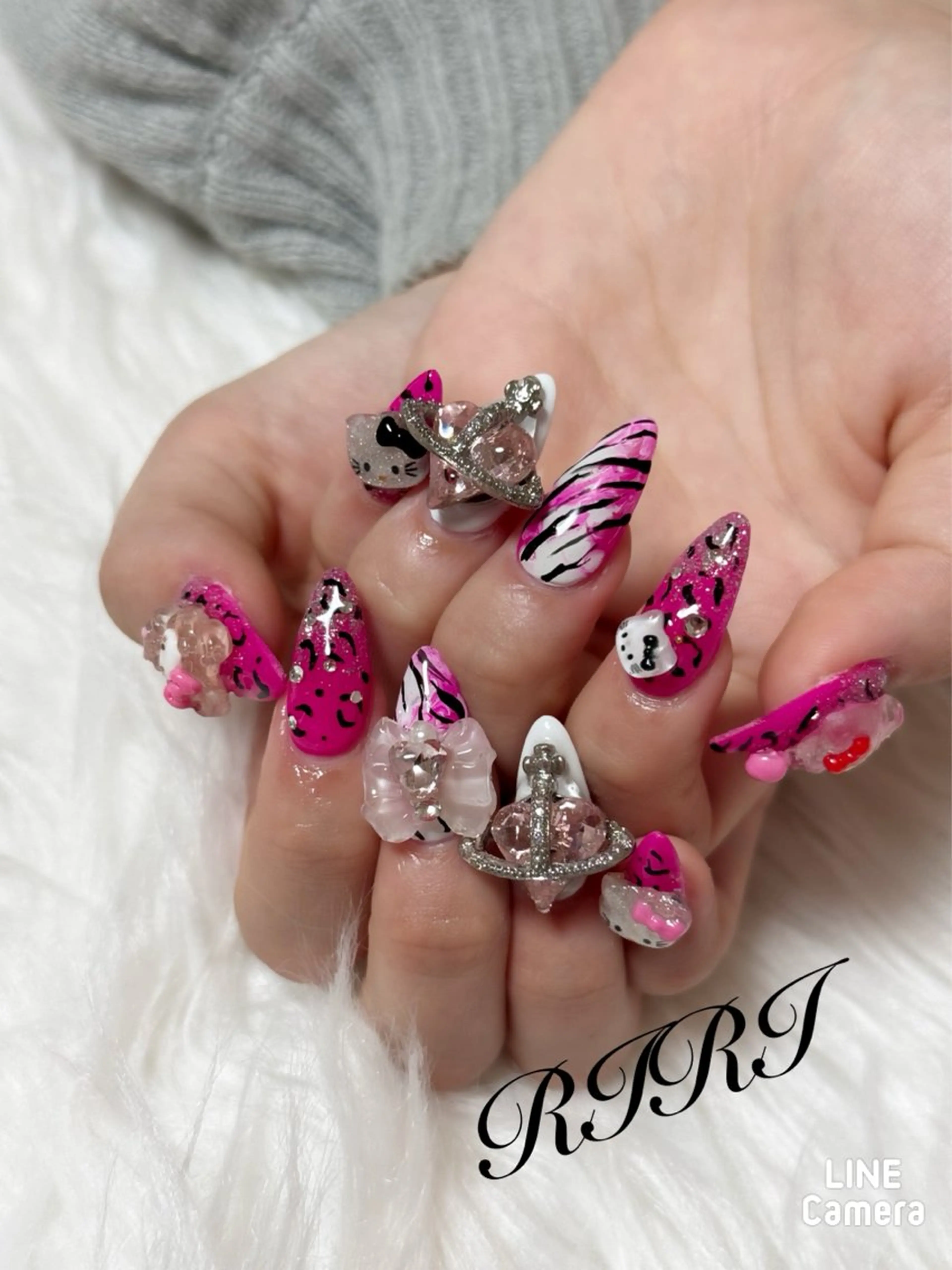 ネイル アニマル柄 ジェルネイル ロングネイル ピンク スカルプネイル ハンドネイル riri オーナーのネイルデザイン