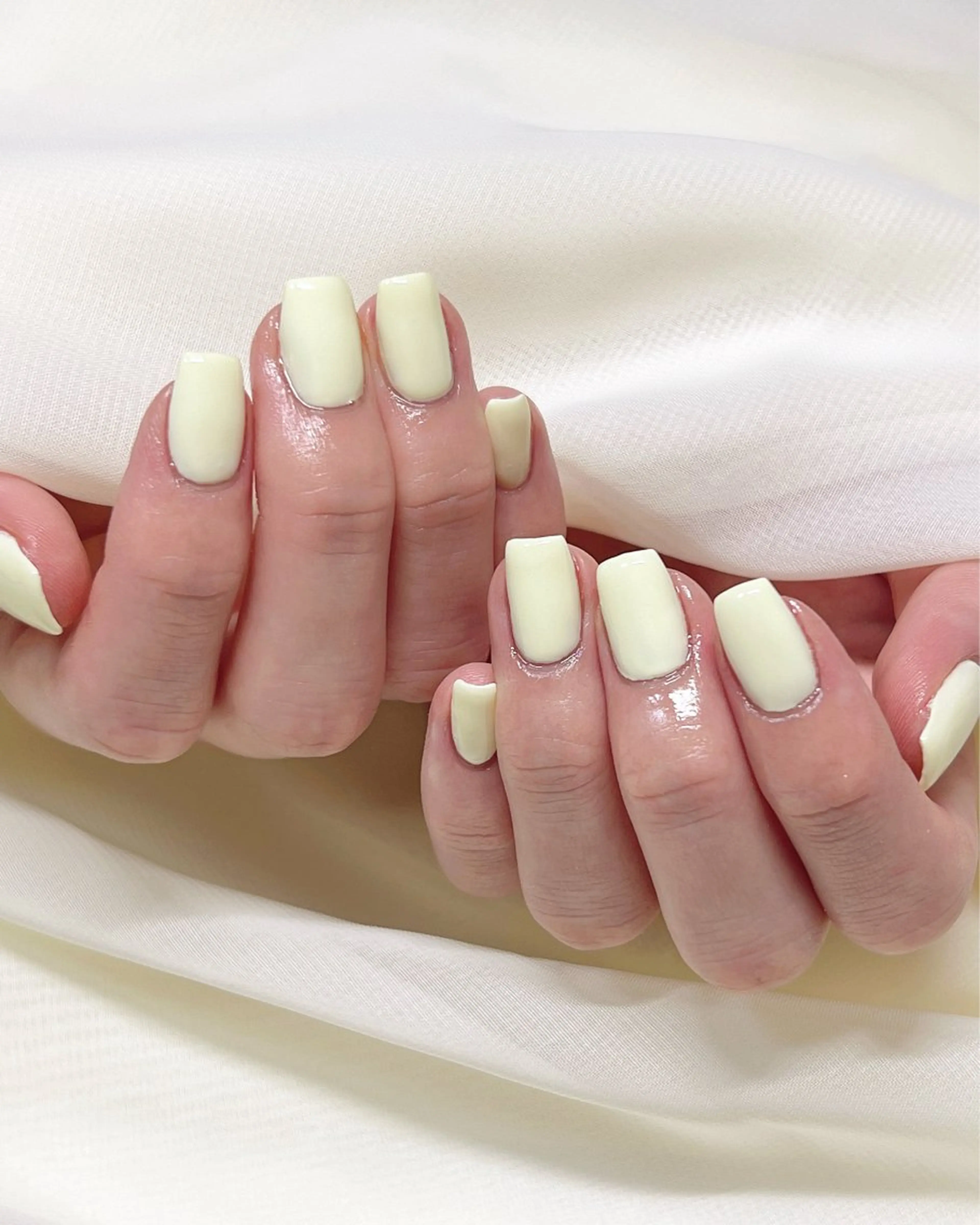 ネイル ワンカラーネイル 黄色 nail salon MUAのネイルデザイン