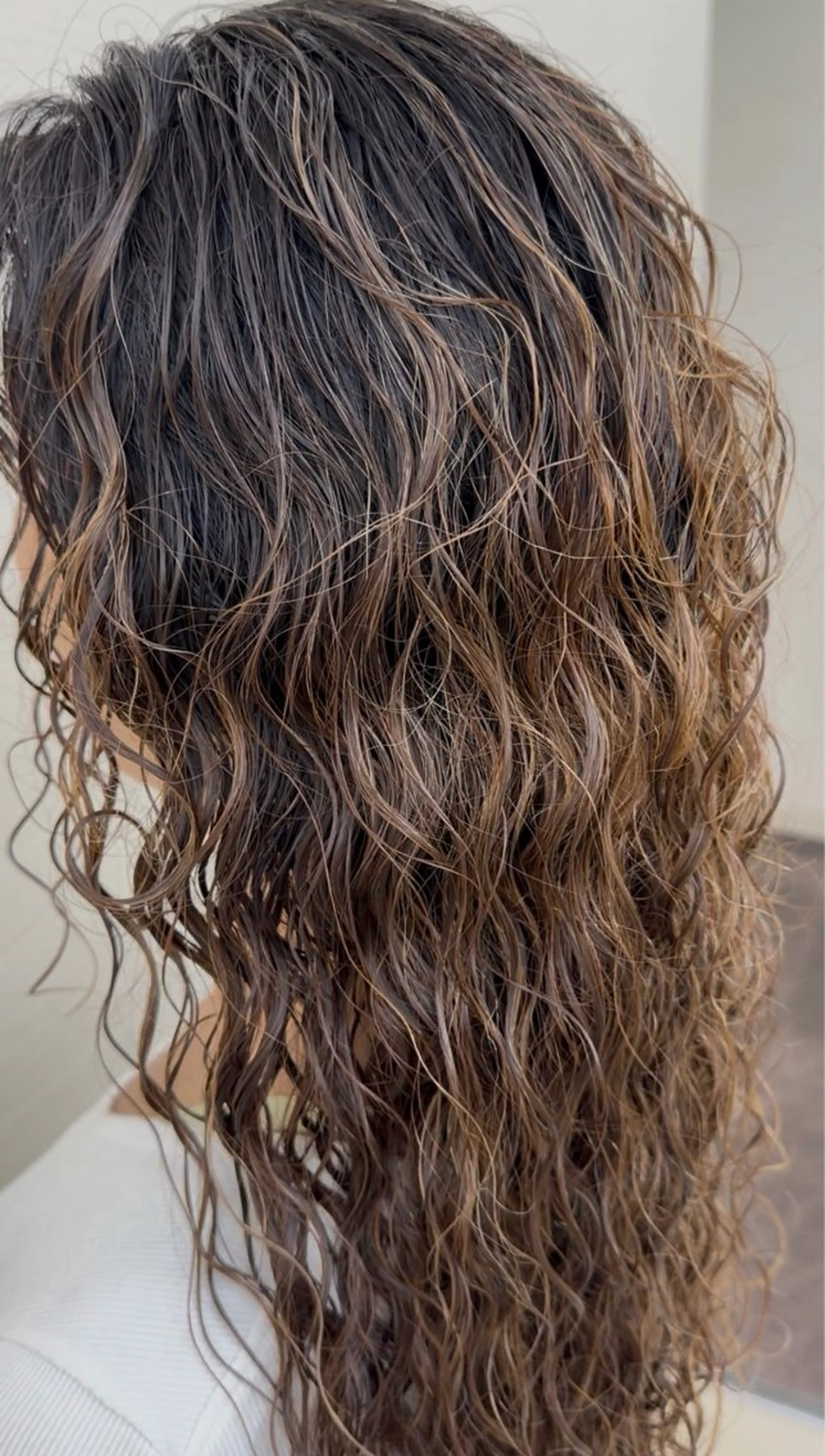 パーマ 韓国×海外レイヤー/ ISSEIのヘアスタイル