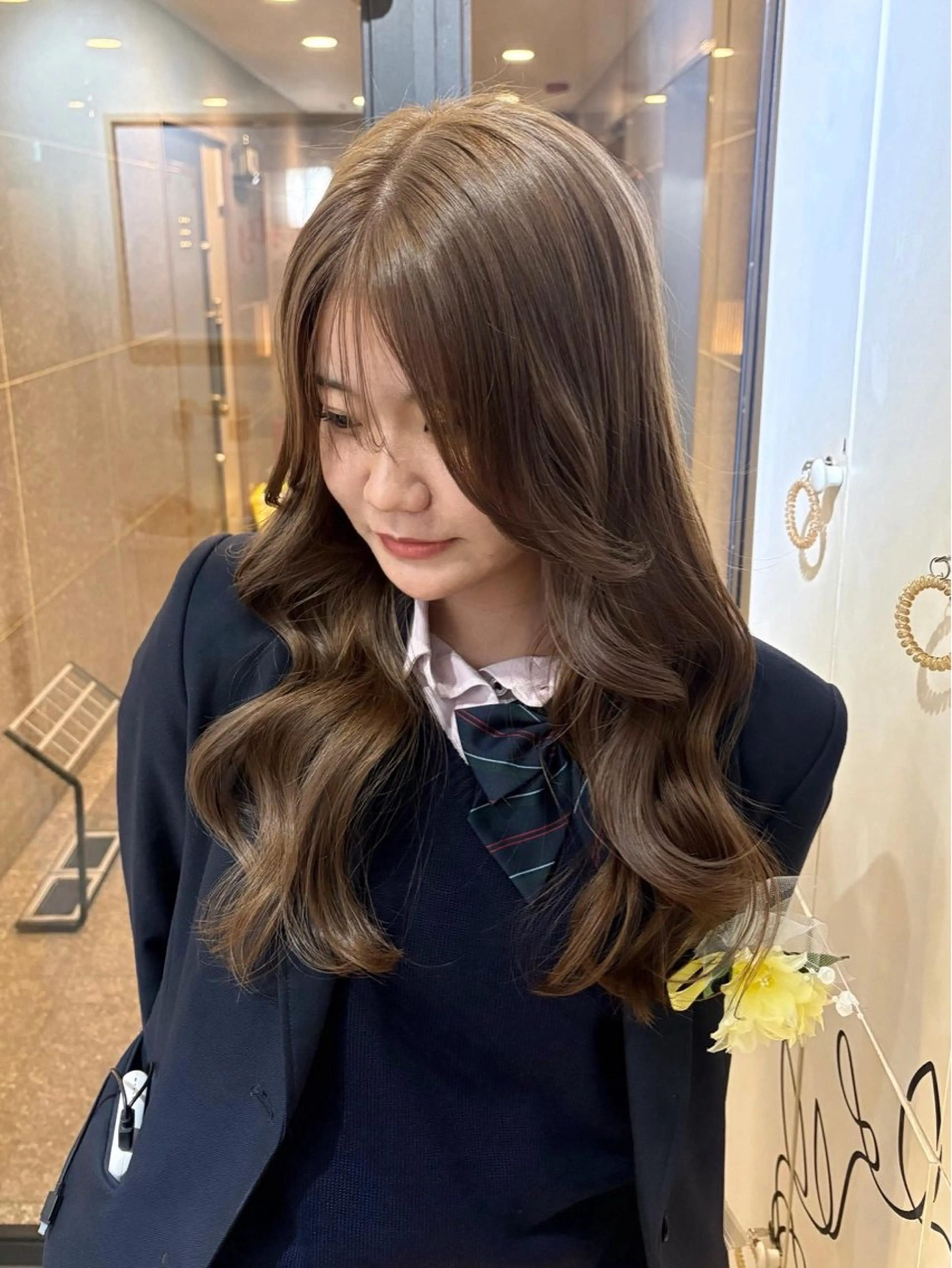 ミディアム カラー ヘアカラー シモカワ メイのヘアスタイル