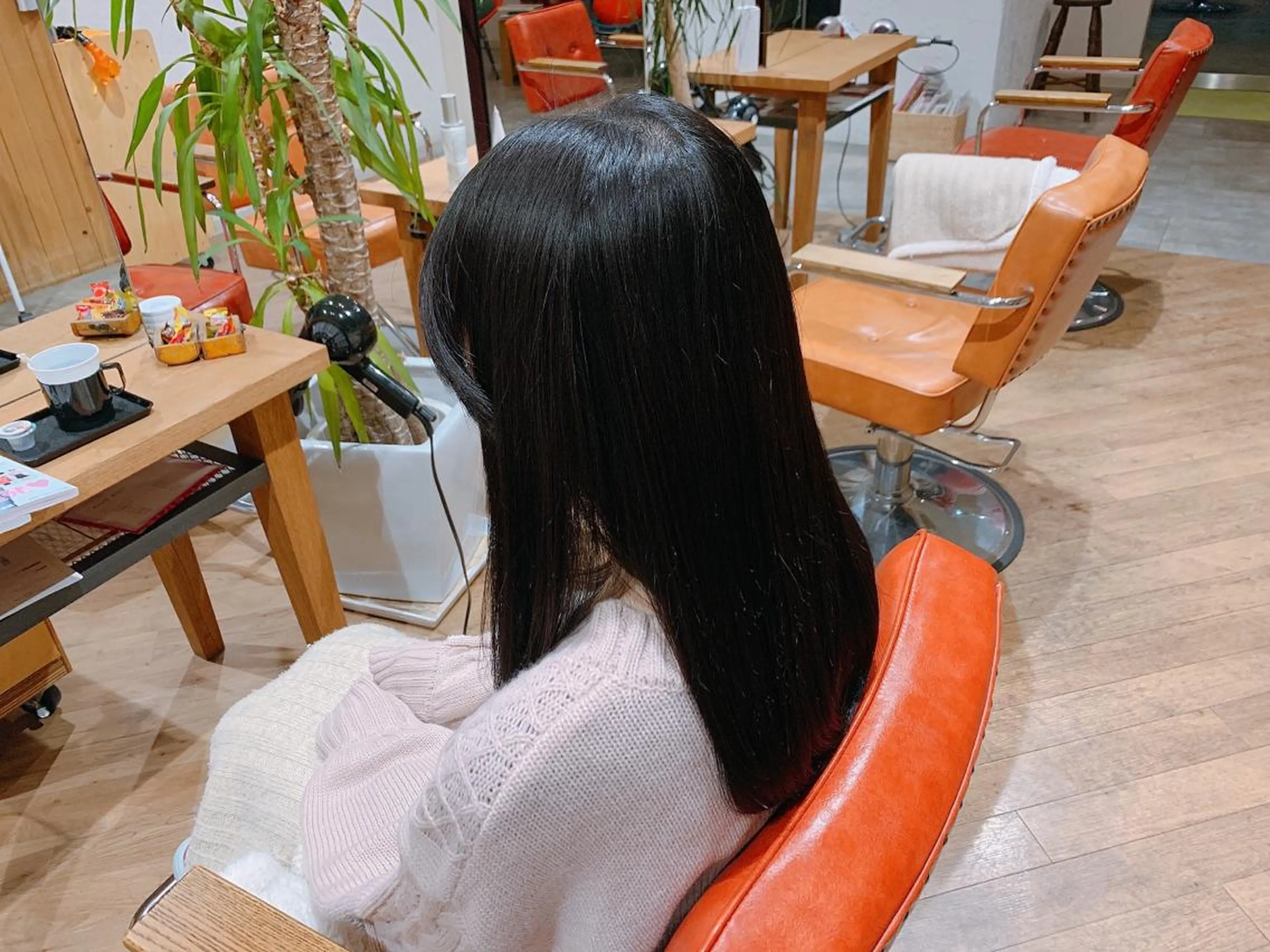 【💓就活生カラー💓】システムトリートメント付き♡黒染めじゃなく暗髪透けカラー◎黒染めまでしたくない方！の写真