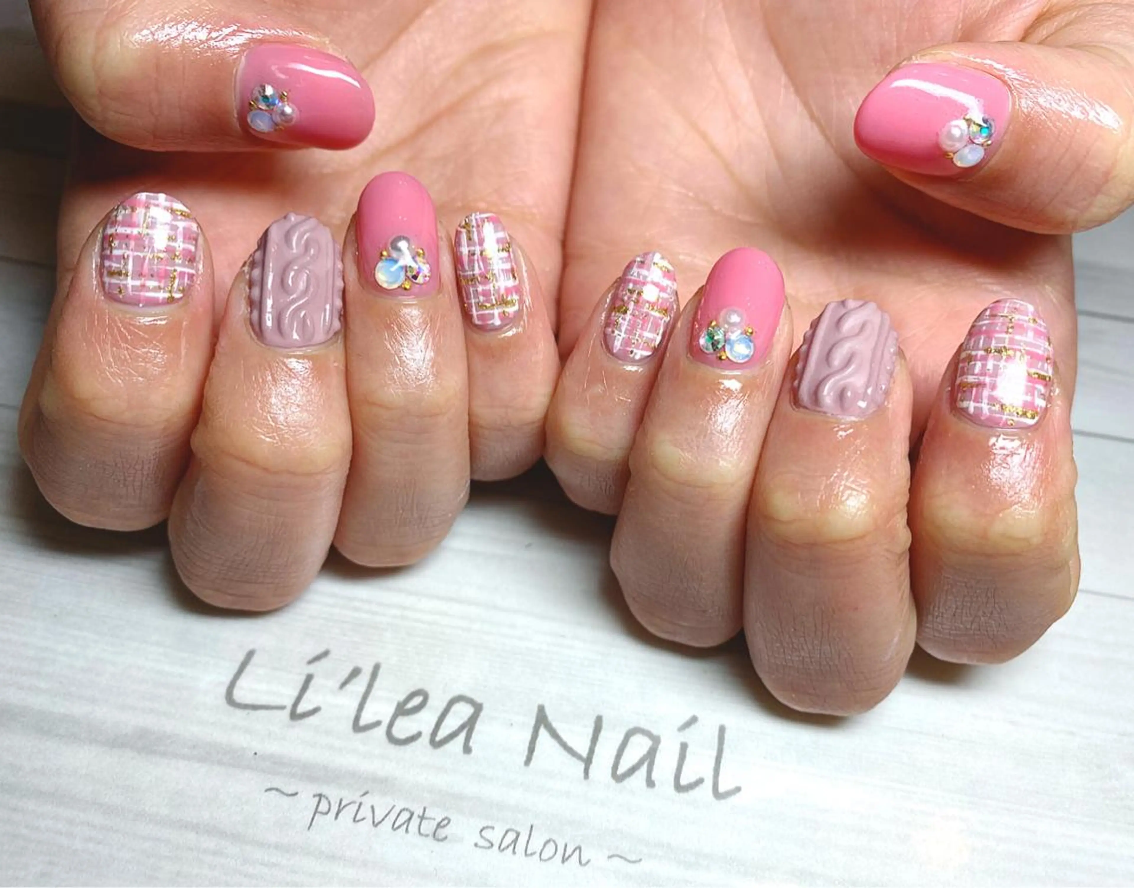 ネイル Li'leaNail AINAのネイルデザイン