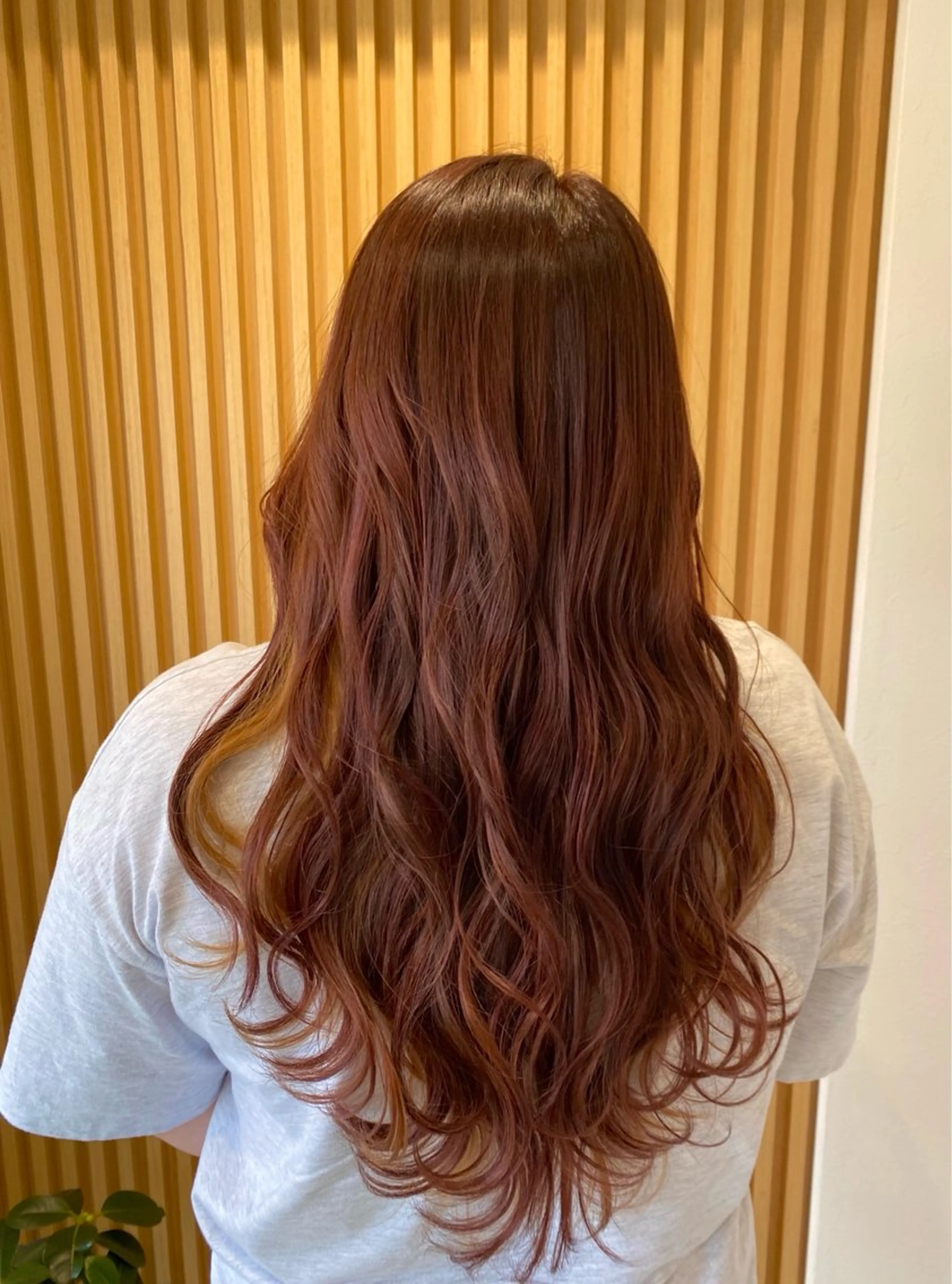 ロング カラー オレンジ やじま ひろこのヘアスタイル