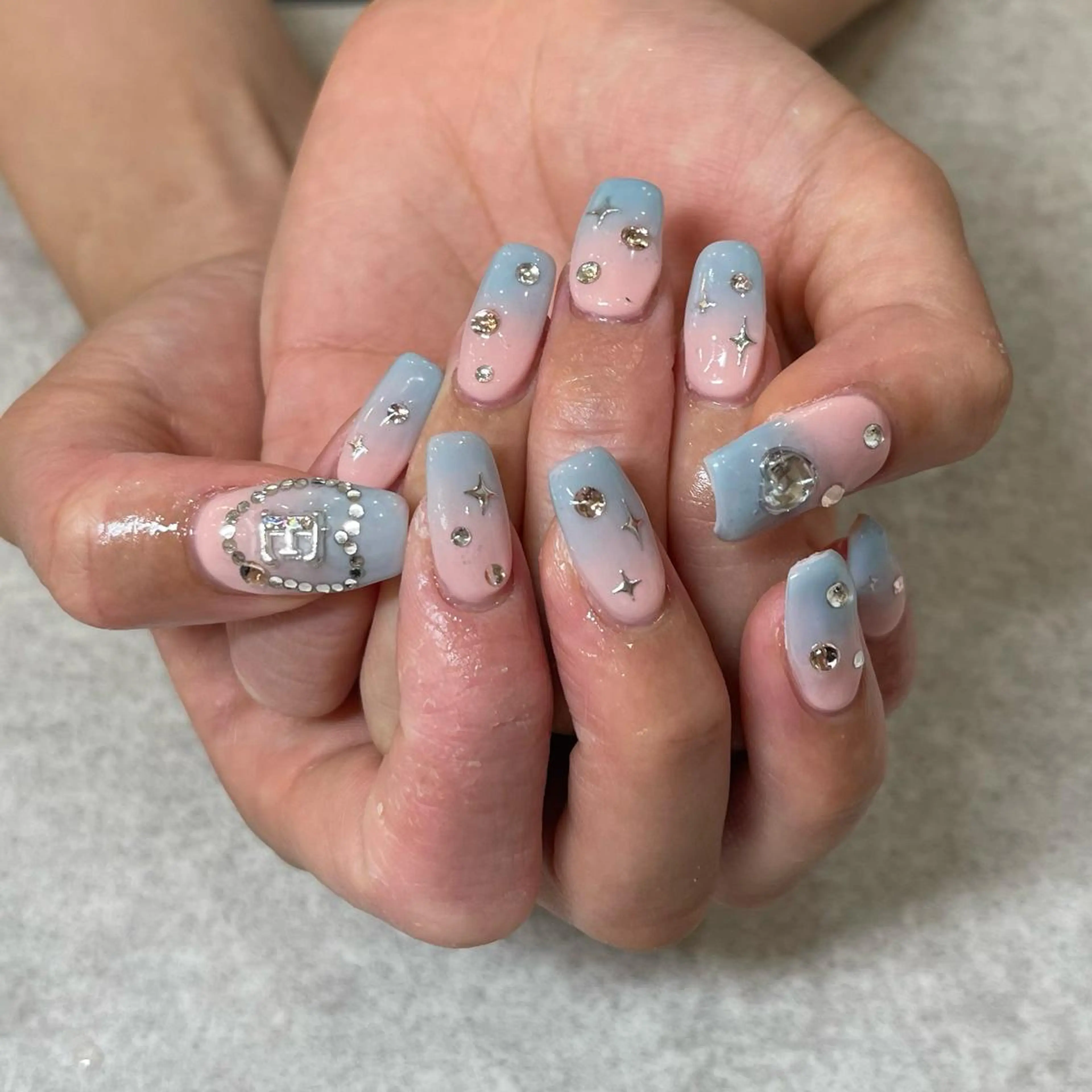 ネイル UnFLAIR KASUMIのネイルデザイン