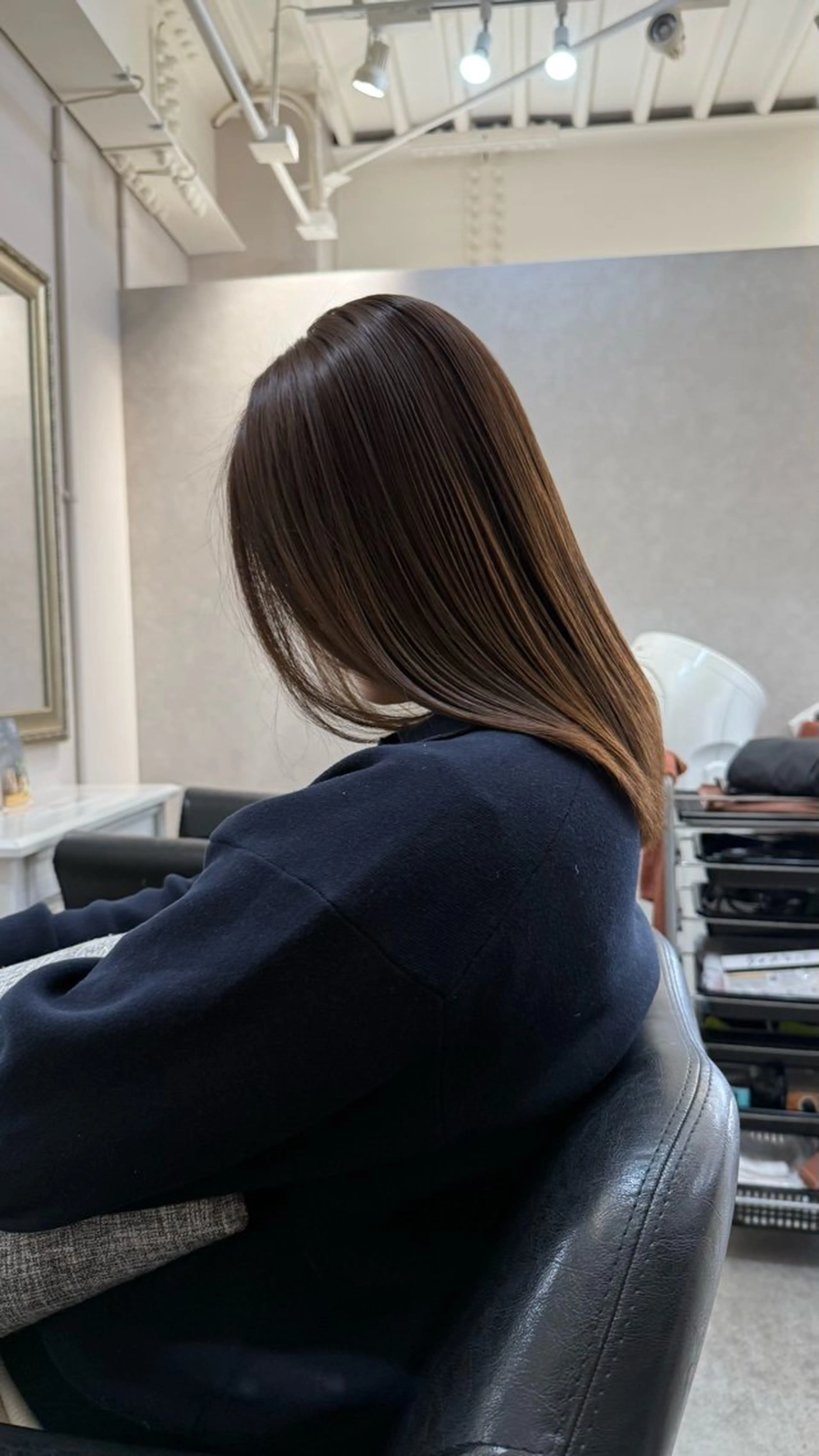 セミロング バレイヤージュモデル 募集👒ヨンスクのヘアスタイル