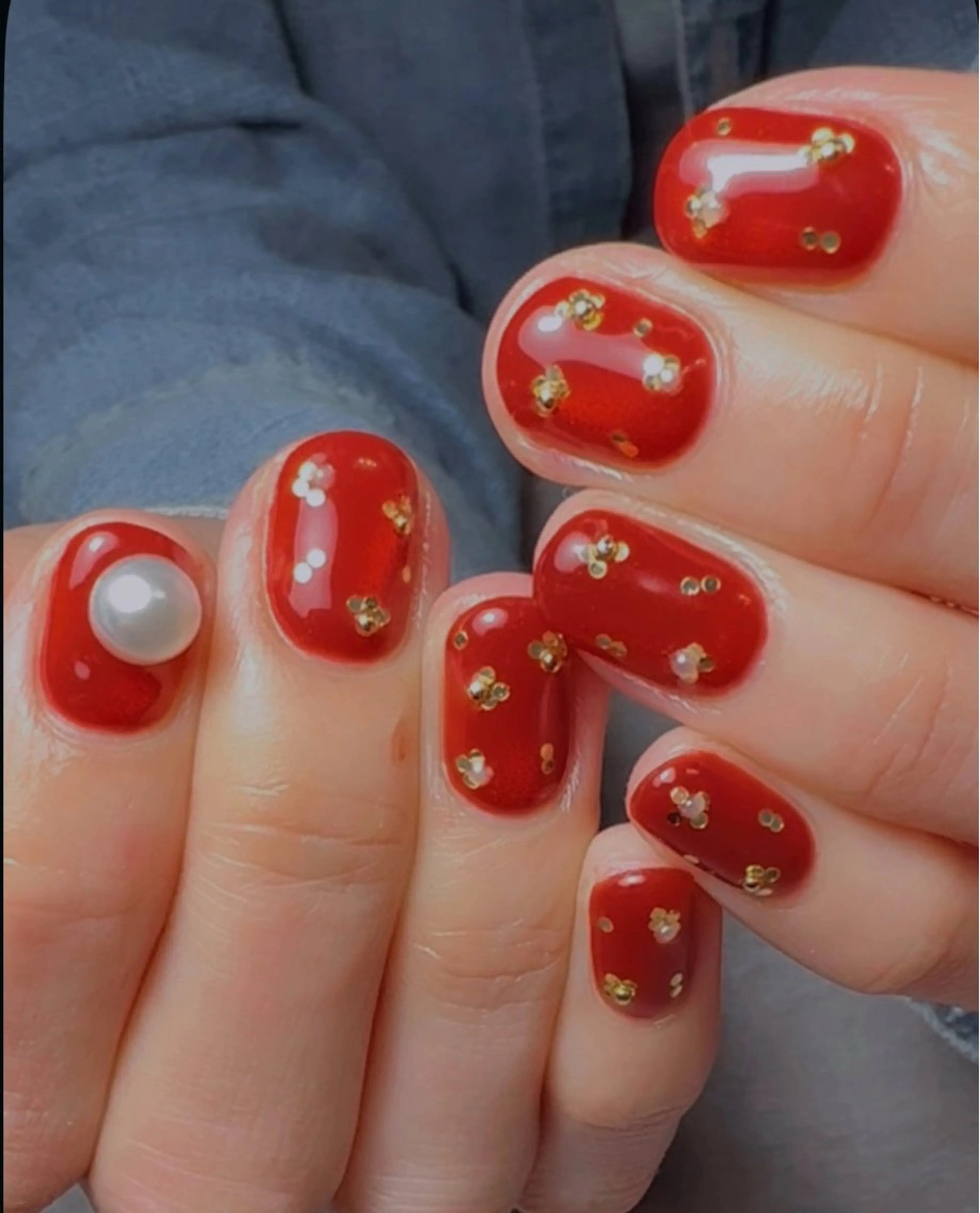 ネイル 赤色 ショートネイル 冬ネイル ハンドネイル Nail room U-！のネイルデザイン