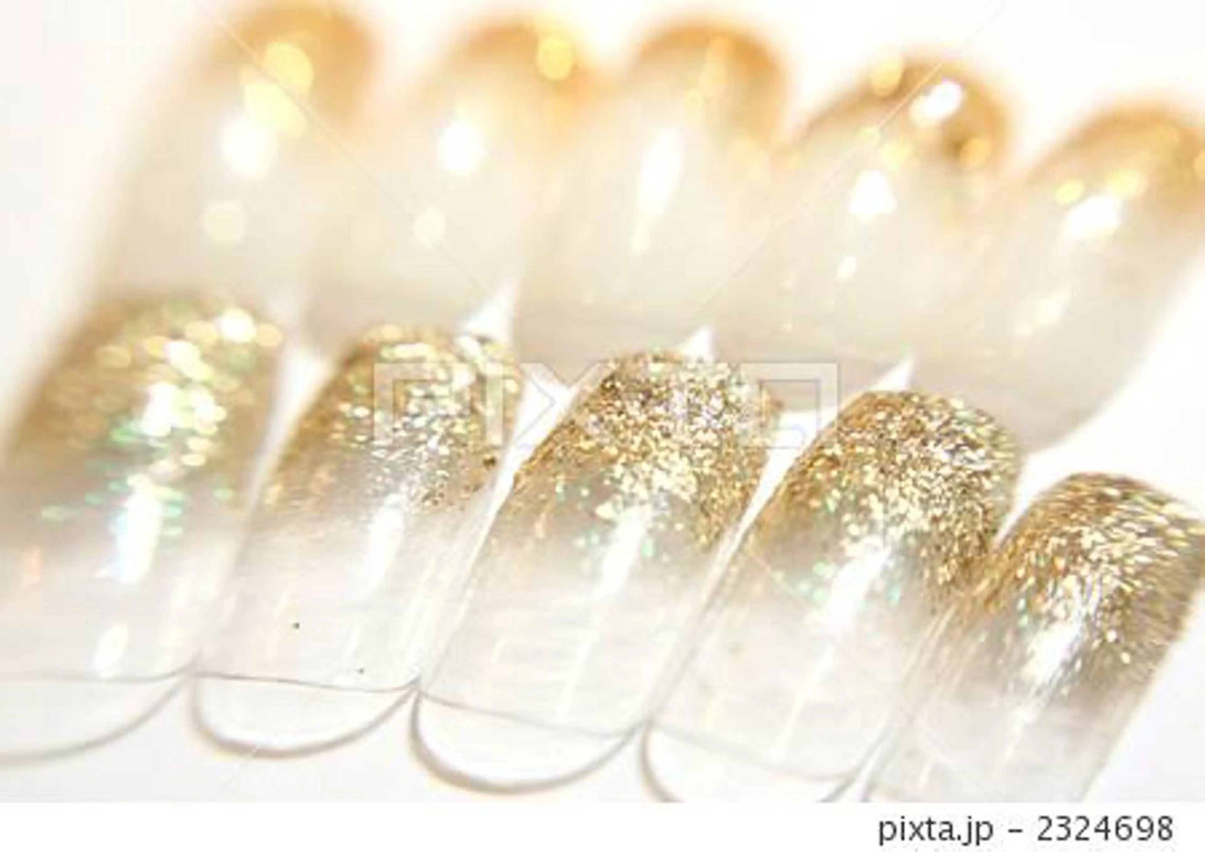 ミディアム マツエク・マツパ SINCERELY シンシアリー🌈のネイルデザイン