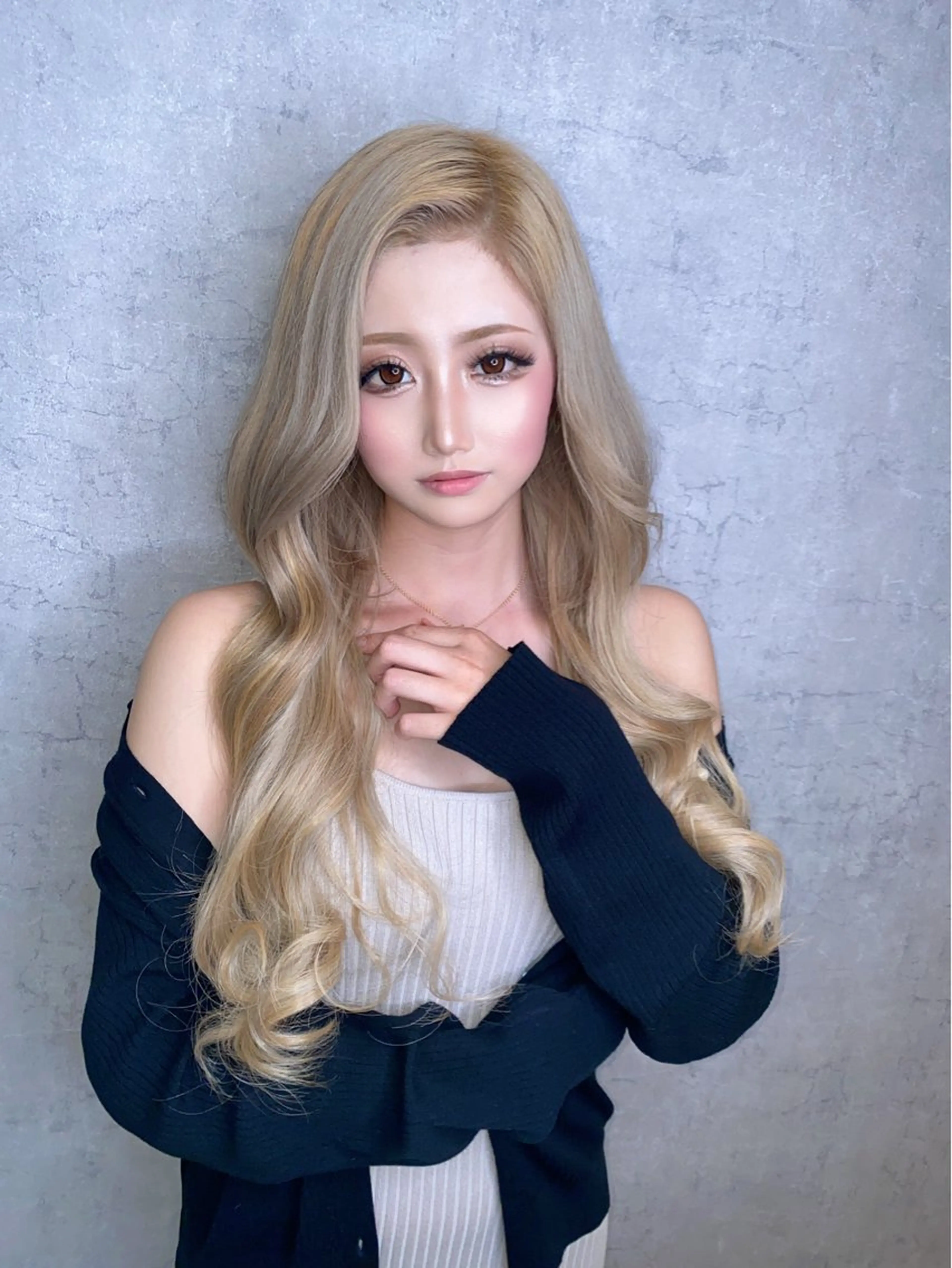 【最高級人毛エクステ】胸下の長さ90枚シールエクステ￥45000→26998の写真