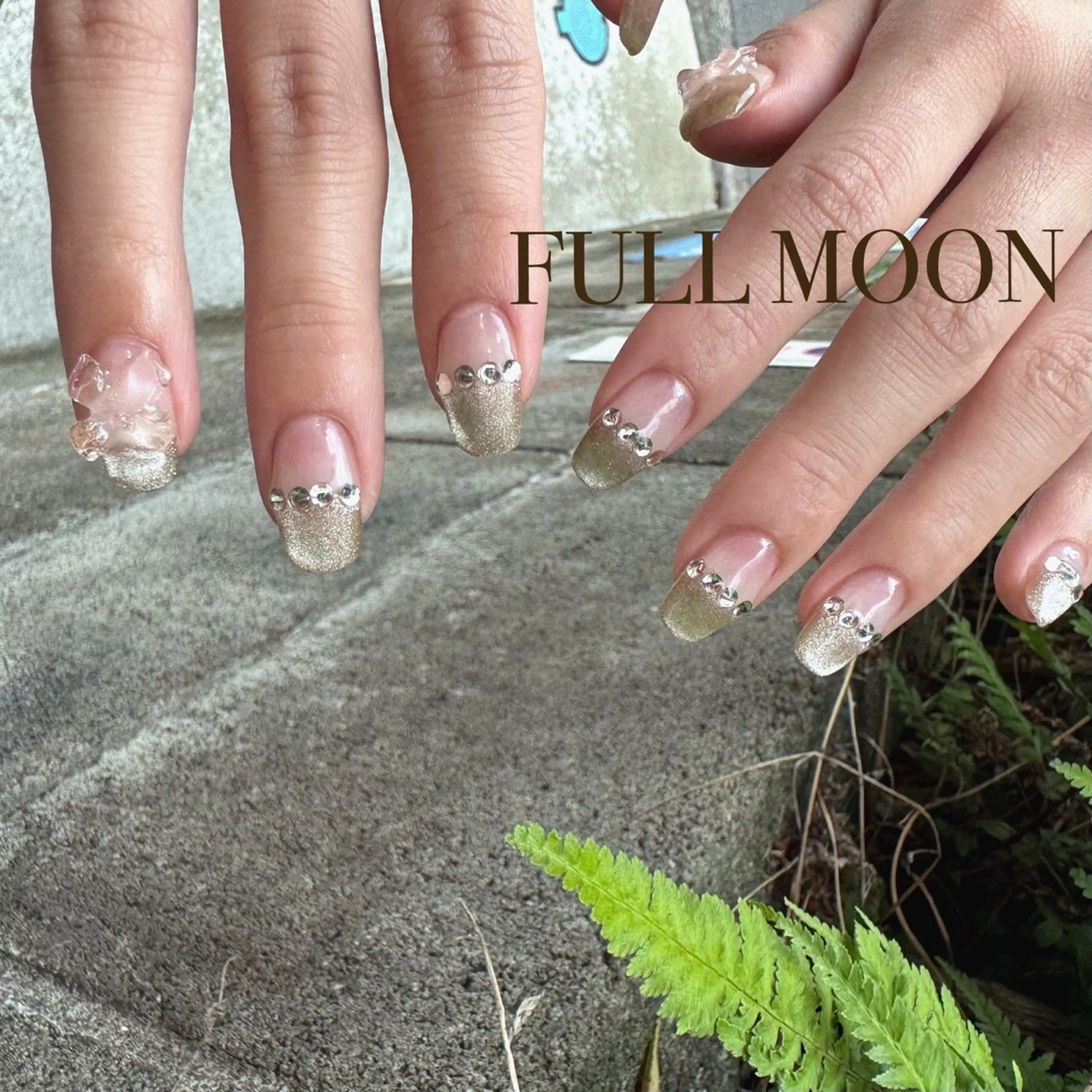 ネイル ハンドネイル FULL MOONのネイルデザイン