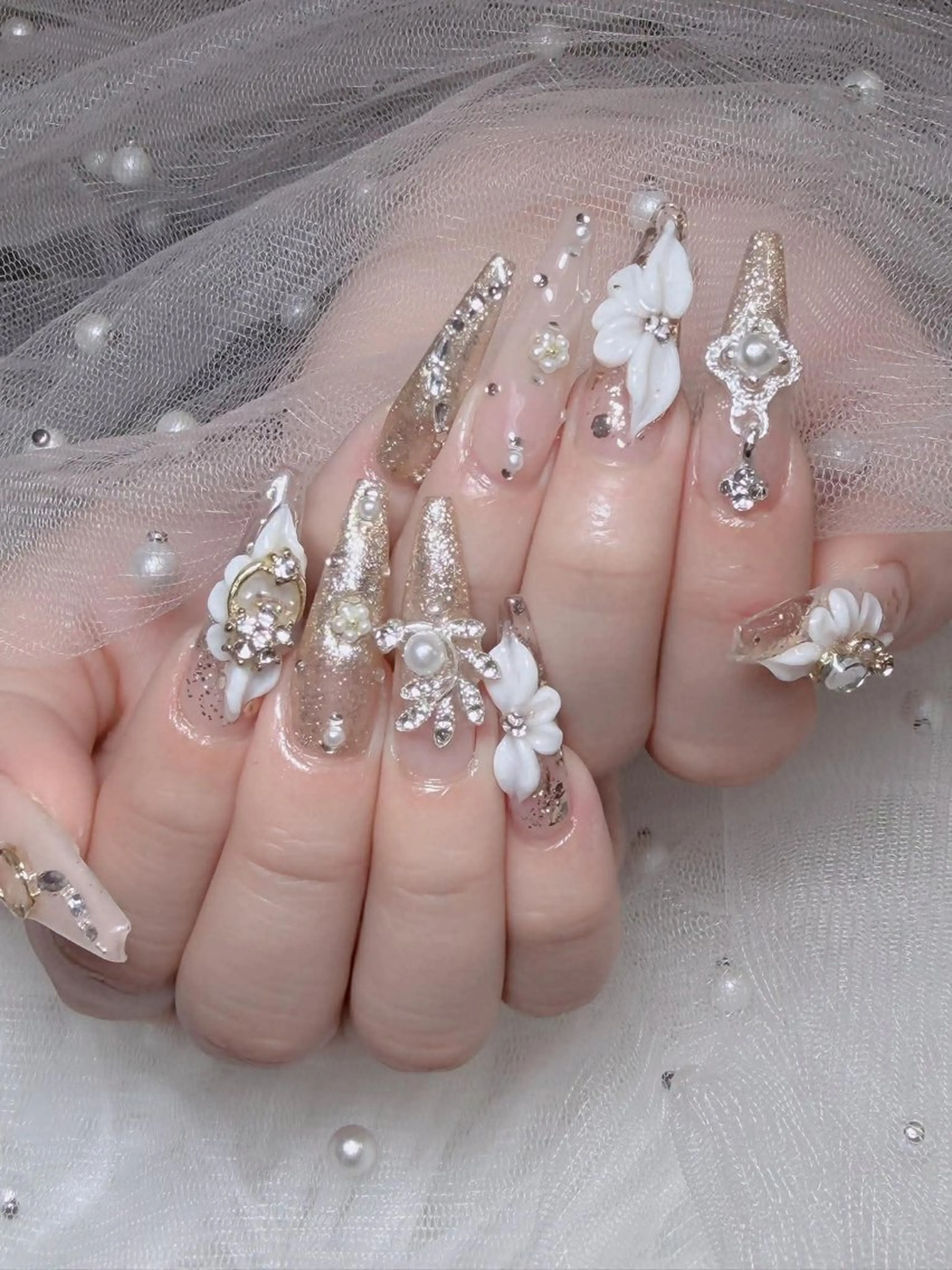 ネイル オーロラネイル チークネイル 長さ出し フレンチネイル ハロウィン ハンドネイル Lumi Shinokuboのネイルデザイン