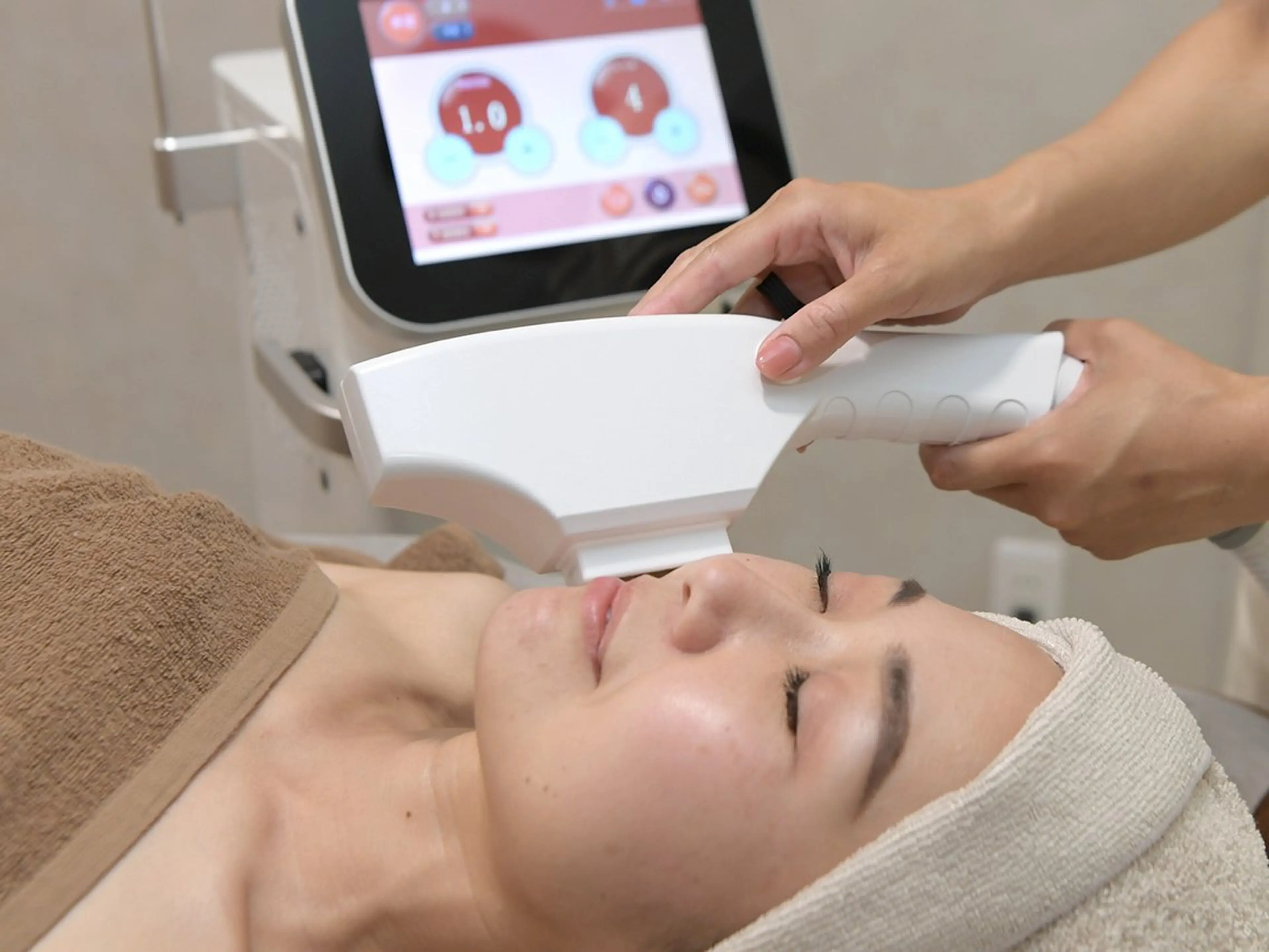 ReBORN 脱毛サロン所属・ReBORN 脱毛サロンのエステ・リラクイメージ