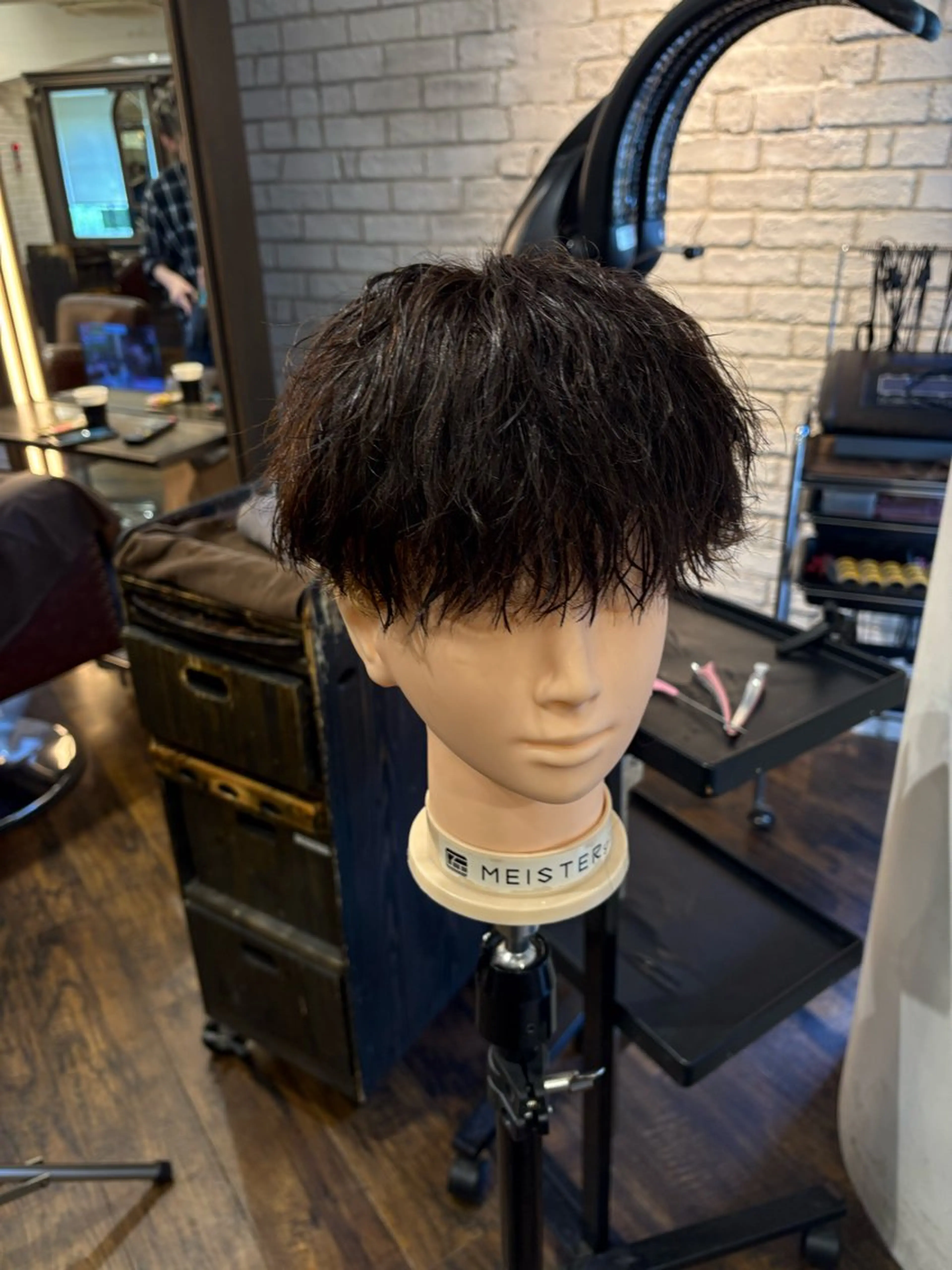 パーマ メンズ カット パーマ noa 似合わせ︰ 透明感︰韓国風のヘアスタイル