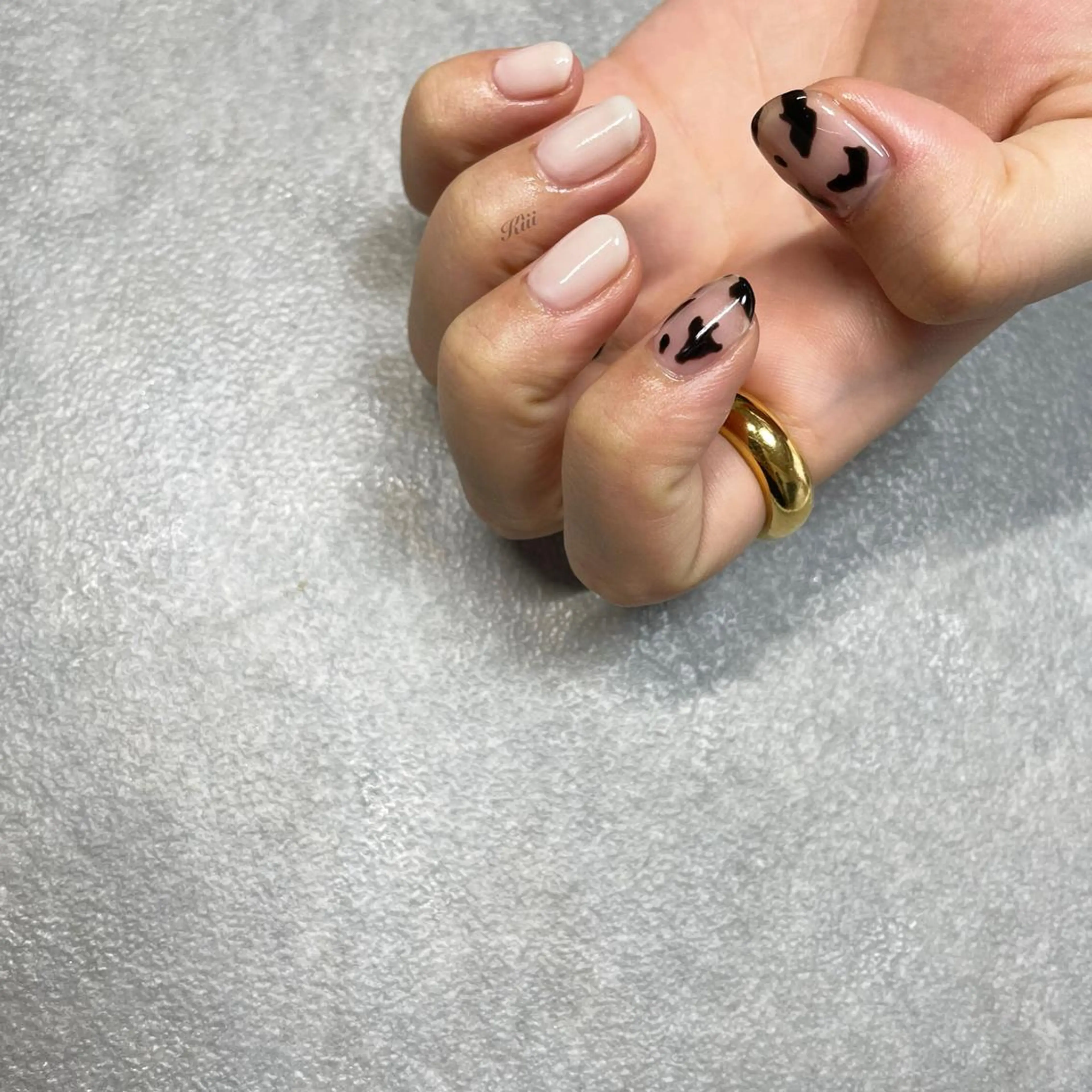 ネイル ハンドネイル フットネイル kiii.__ ✴︎*のネイルデザイン