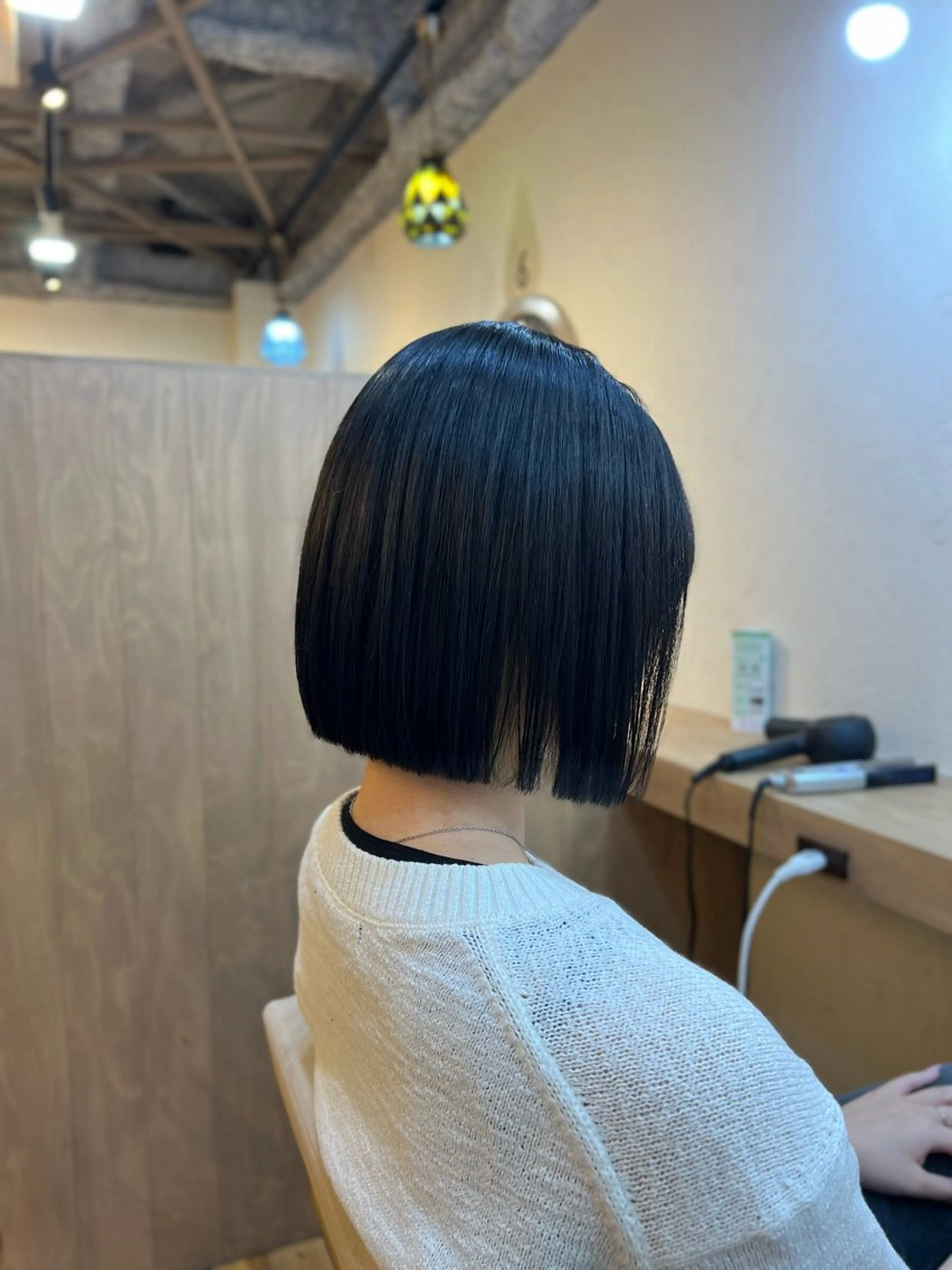 ショート カラー 切りっぱなしボブ ボブ 神戸ボブ✂️ ioe三宮/田 伸佳のヘアスタイル