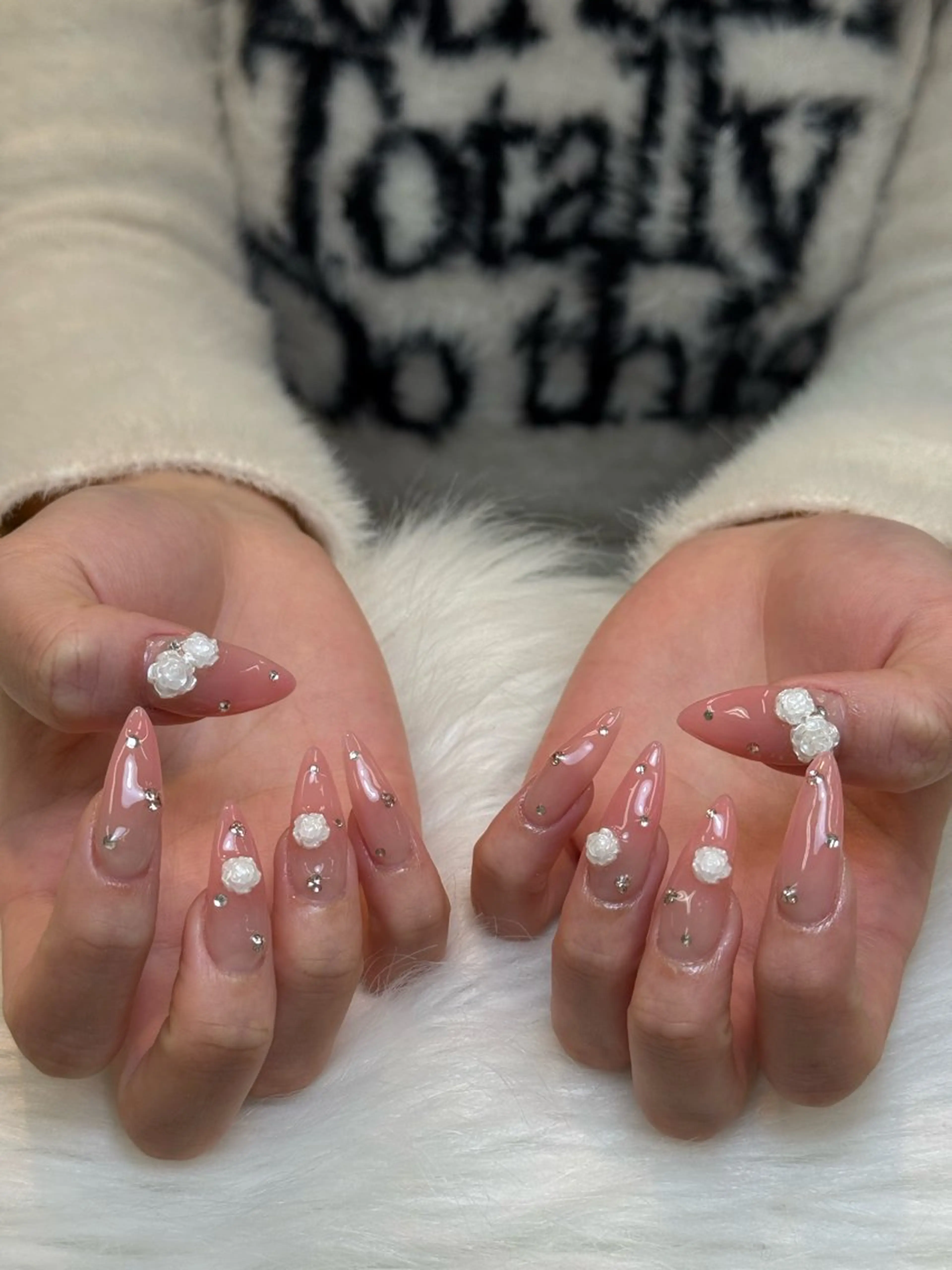 ネイル 韓国ネイル ニュアンスネイル シンプルネイル 春ネイル ワンホンネイル Nihonthy Nail 新宿のネイルデザイン