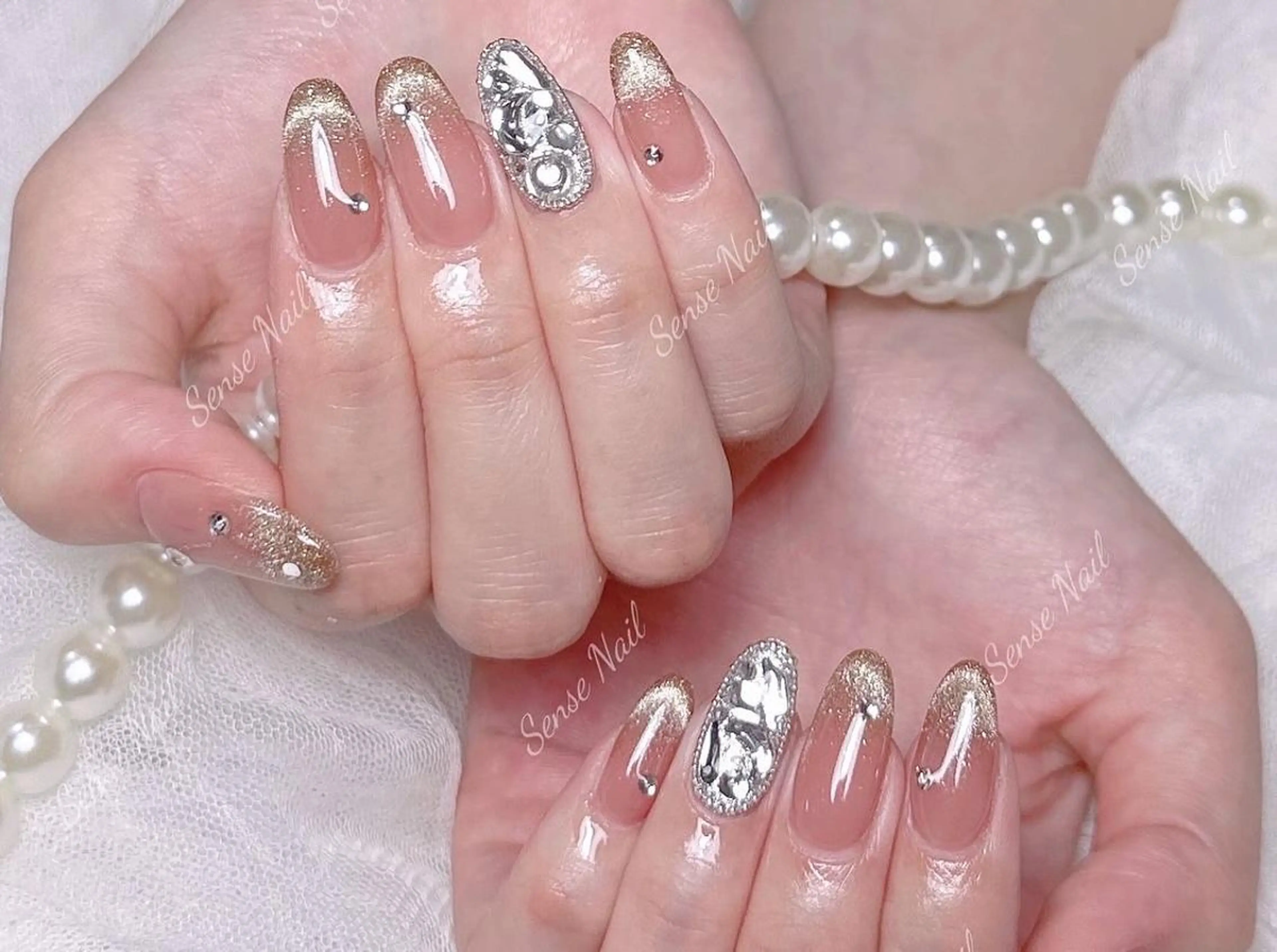 ネイル Queening 🦋のネイルデザイン