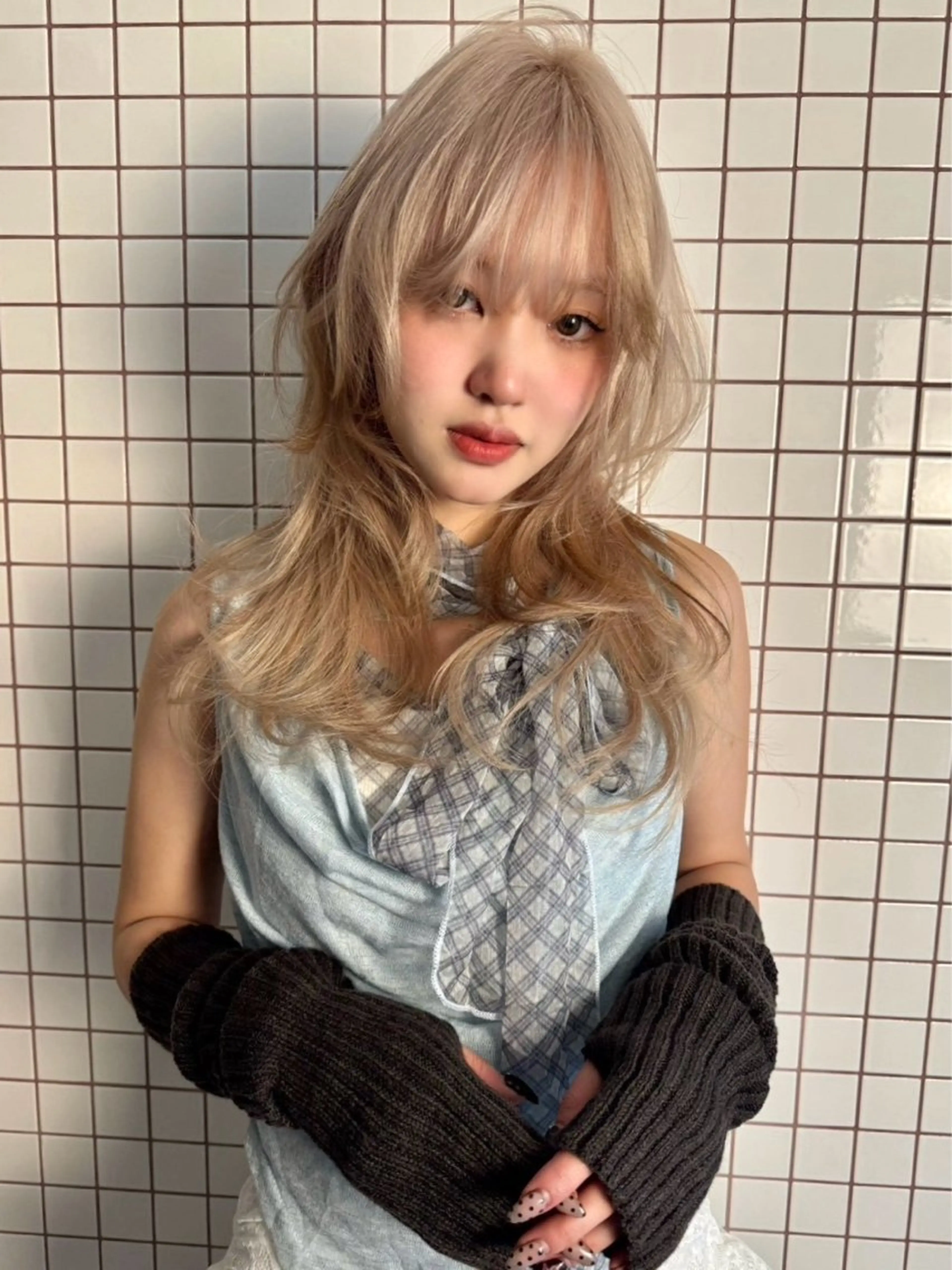 セミロング カラー ヘアアレンジ 縮毛矯正履歴からの ブリーチ /mamiのヘアスタイル