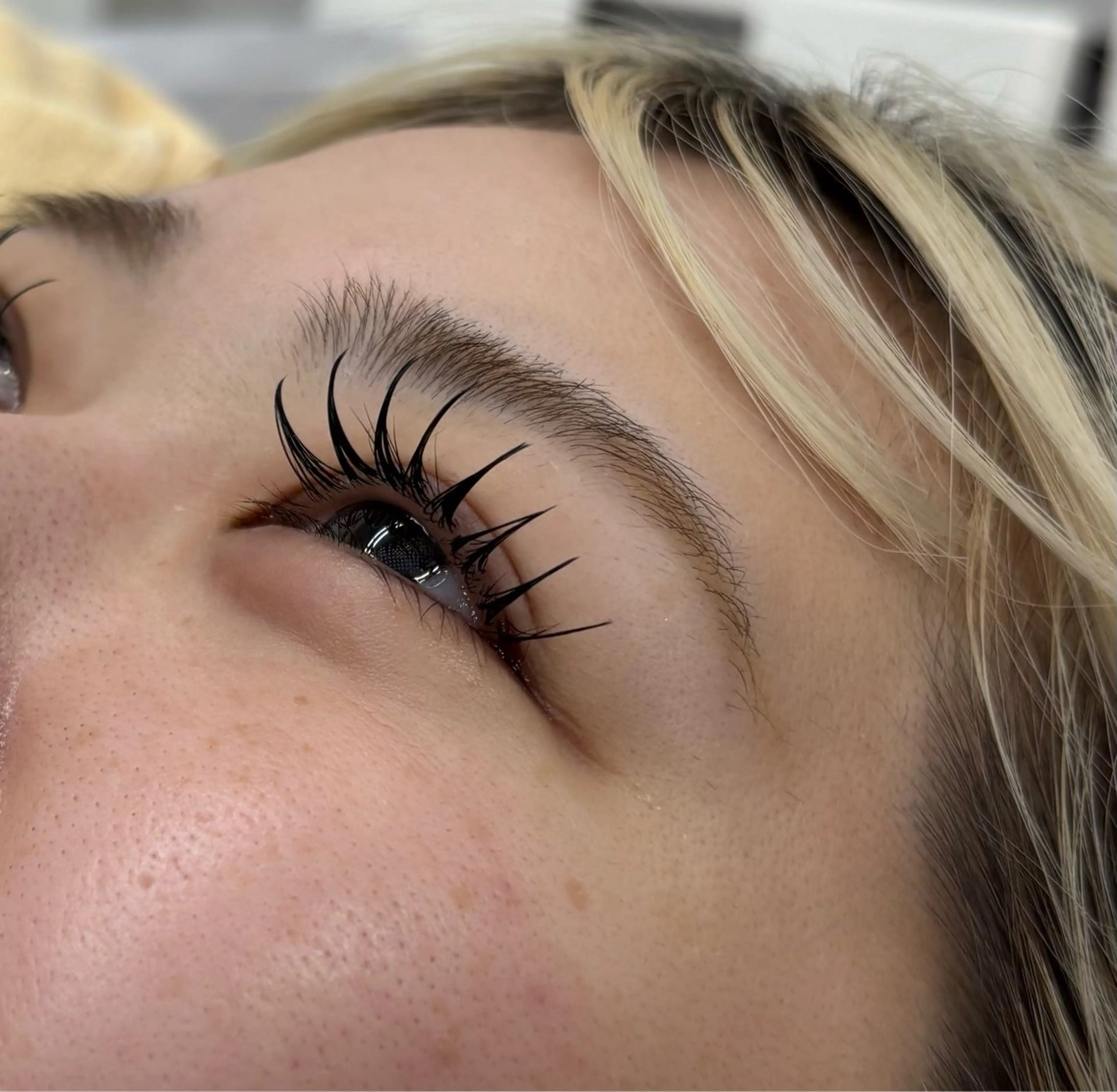 マツエク100本✨束感コーティング付き✨の写真