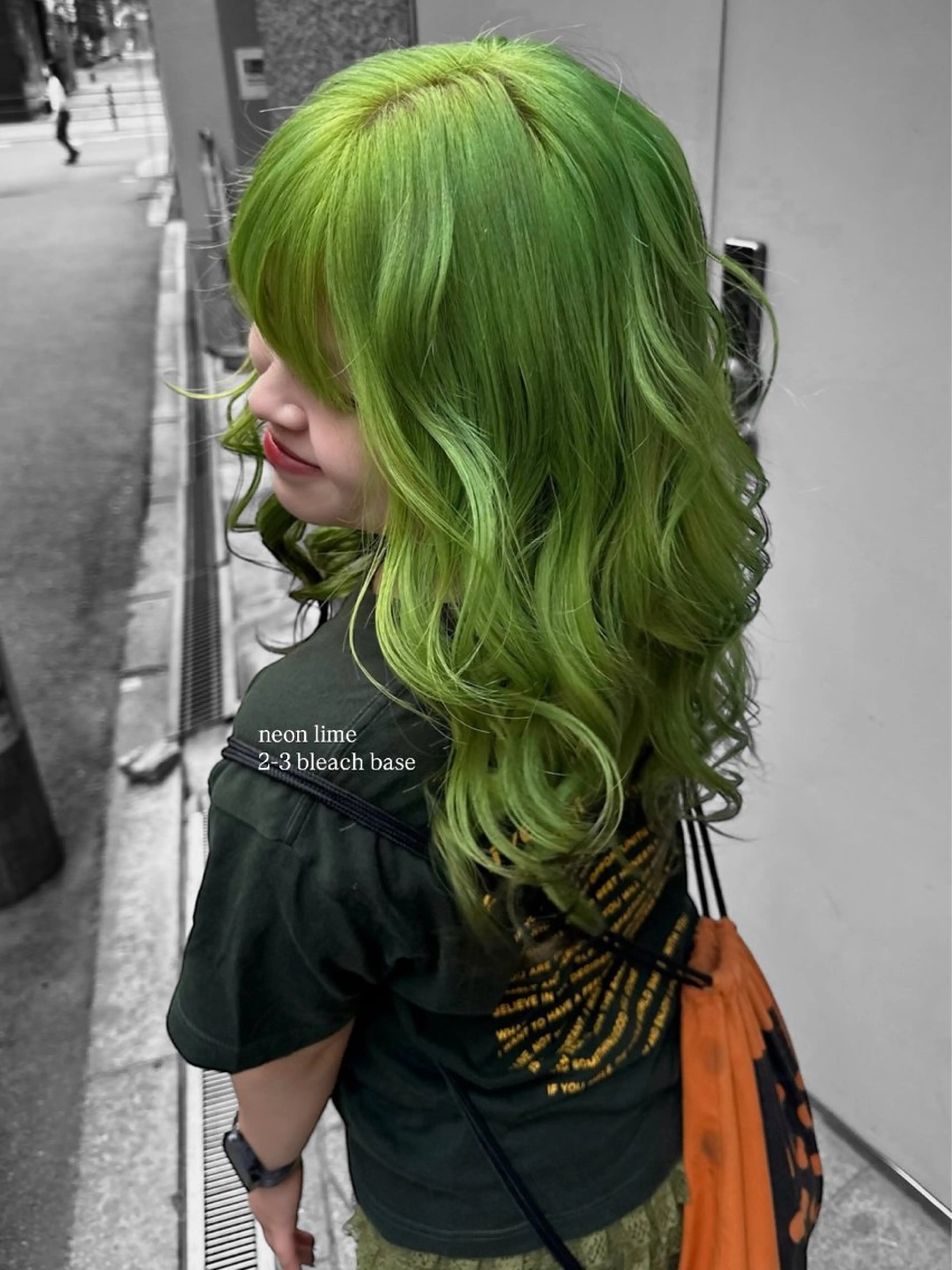 ロング カラー ブリーチ ヘアカラー トリートメント ura/デザイン/ ハイトーン/個性派のヘアスタイル