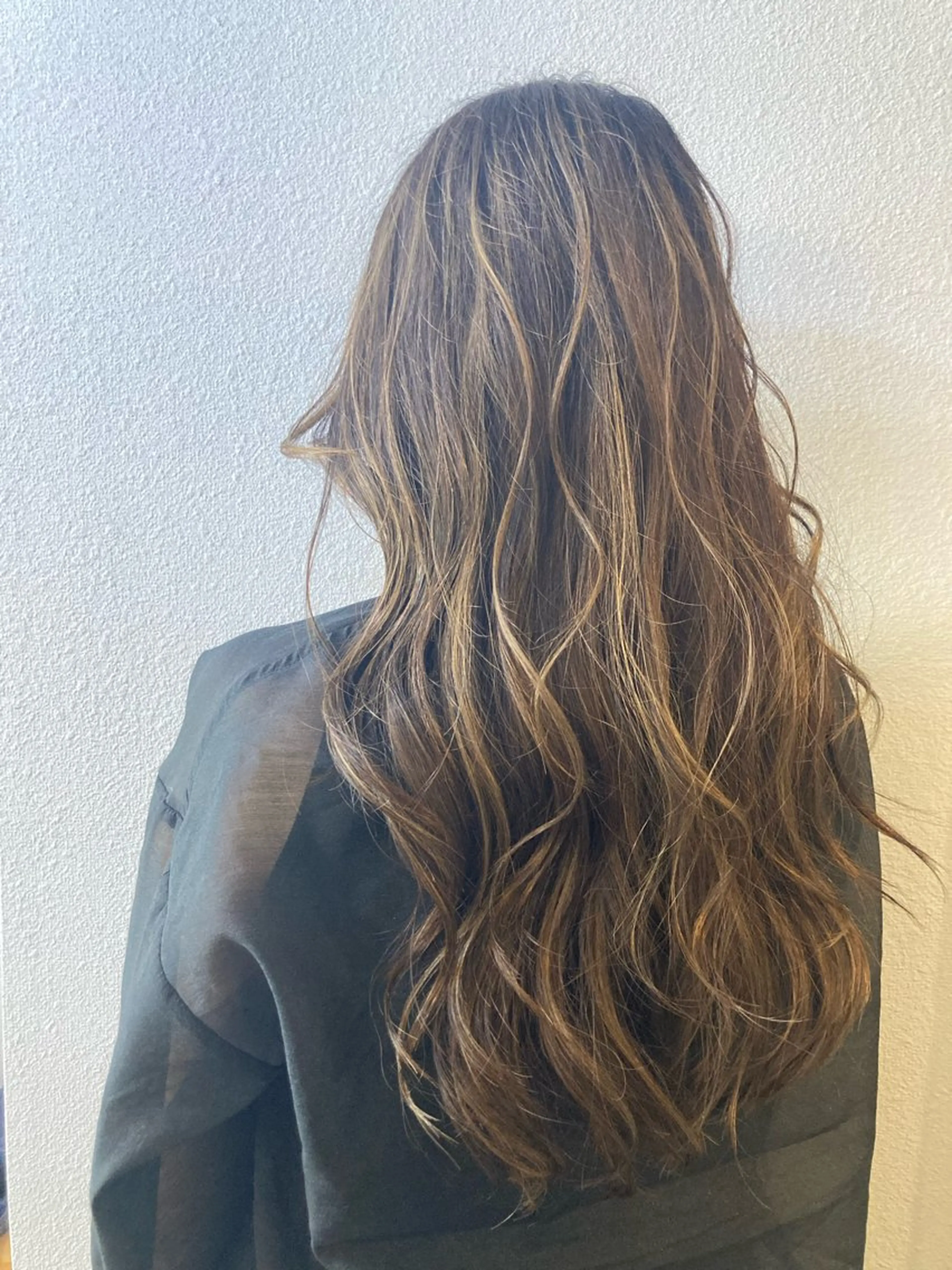 ロング カラー ベージュカラー ハイライトカラー ハイライト レイヤーカット ロング 松岡 アユミ  berryのマツエク・マツパデザイン