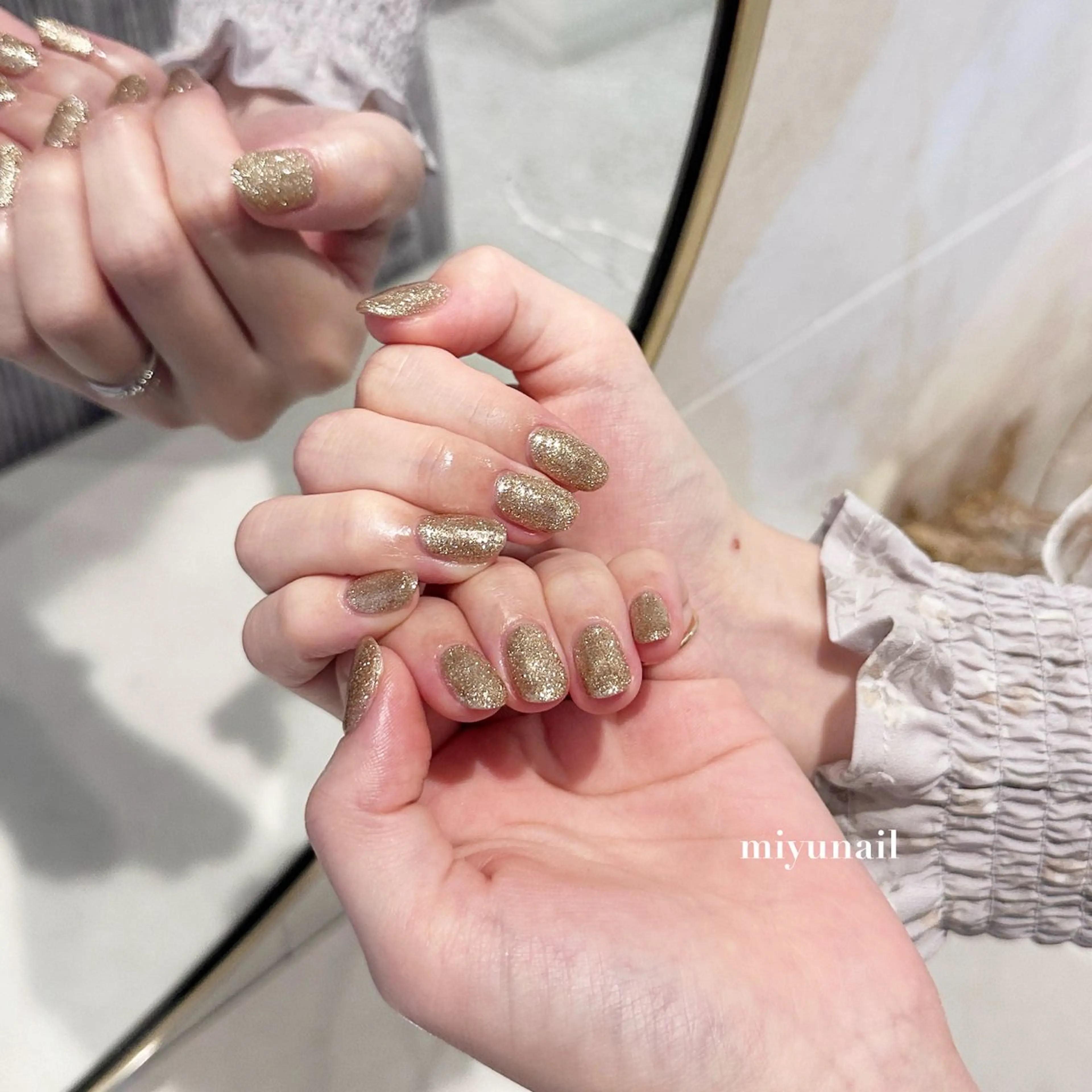 ネイル ゴールド ラメ(グリッター) ワンカラーネイル oreo salon miyu 池袋のネイルデザイン