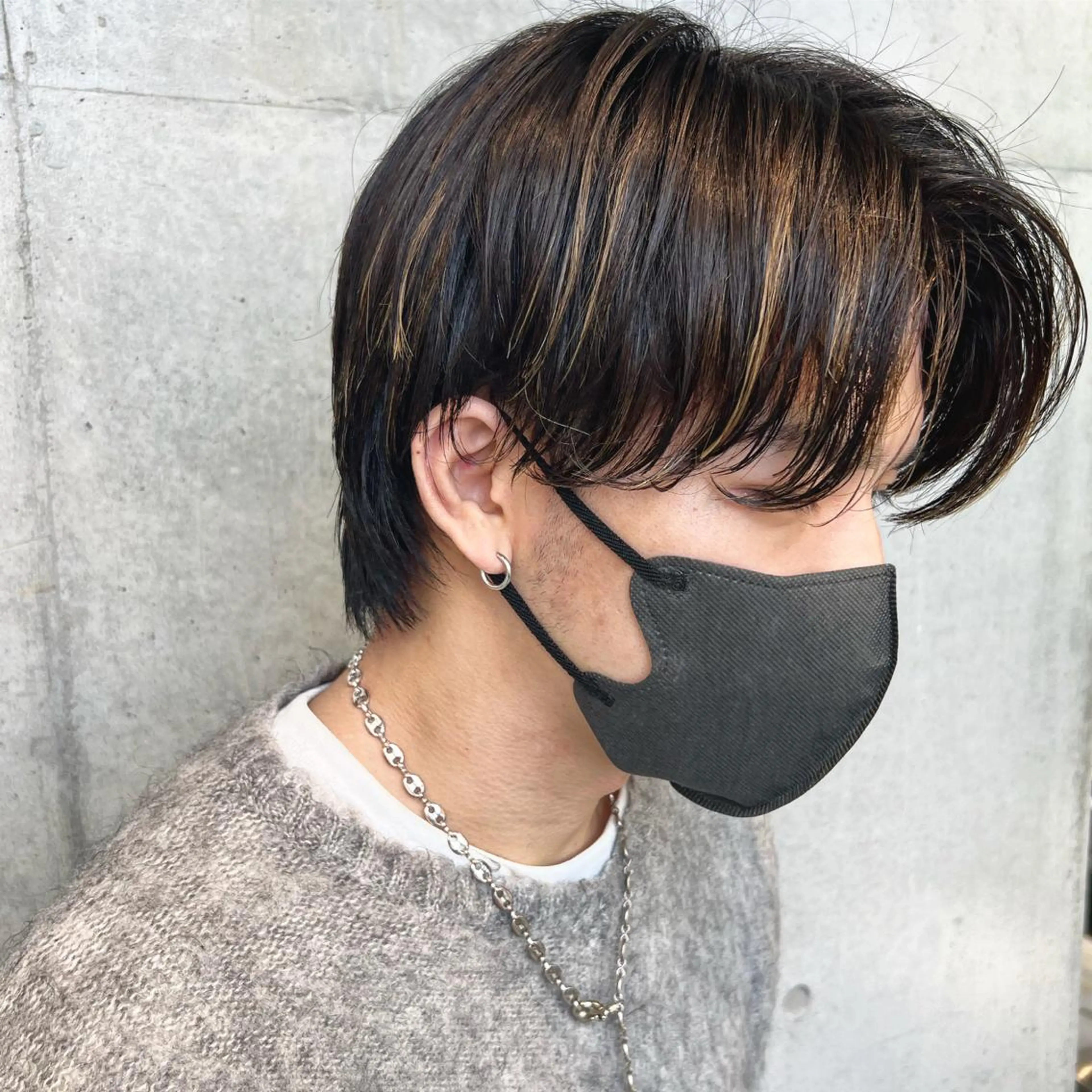 ショート カラー パーマ メンズ センターパート メンズパーマ ニュアンスパーマ 丁寧なカウンセリング 🌿Chiemi🌿のヘアスタイル