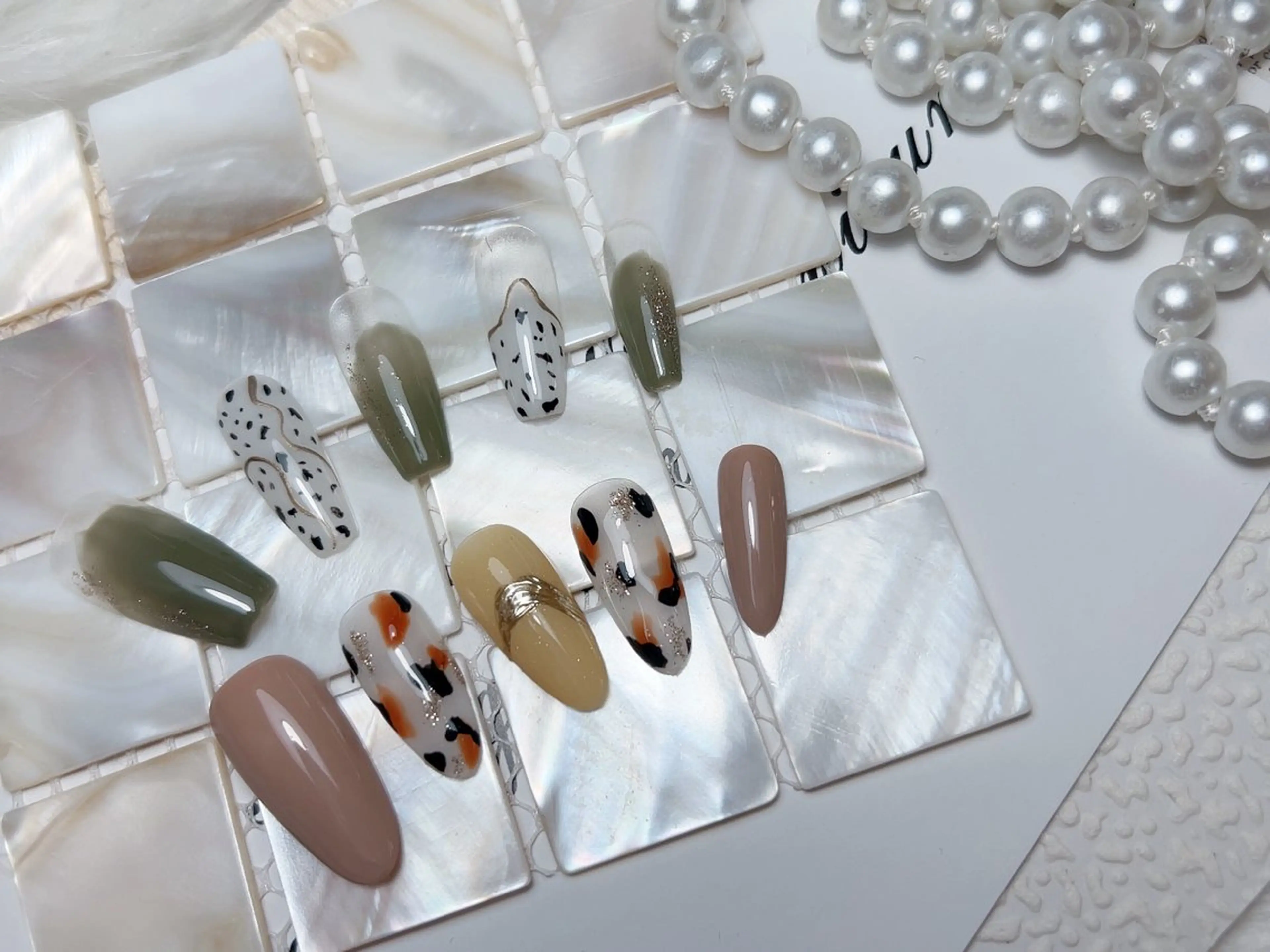 ネイル ハンドネイル 🎀M nails✨ ビューティーのネイルデザイン