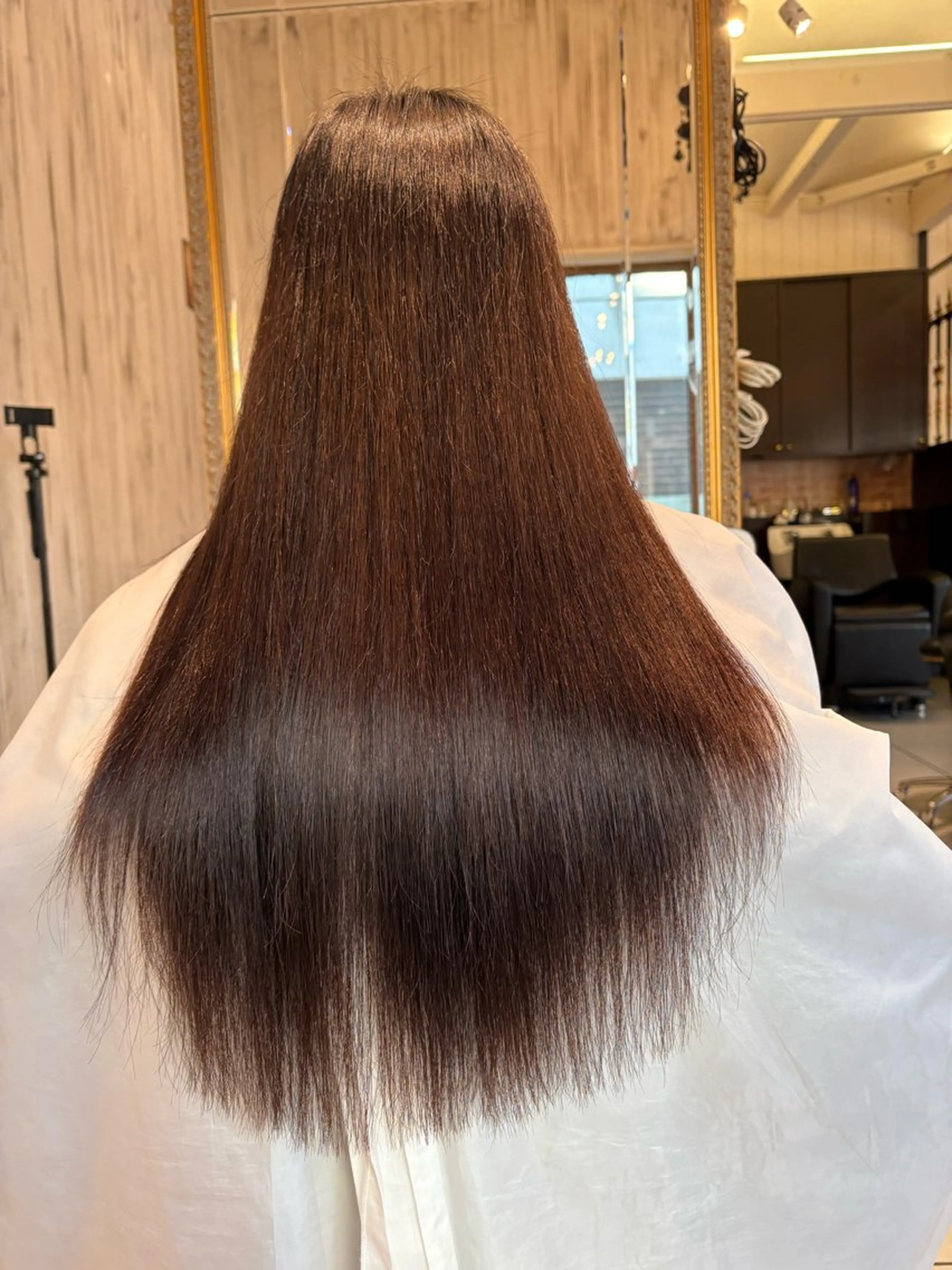 ロング 鶴谷 麻衣のヘアスタイル