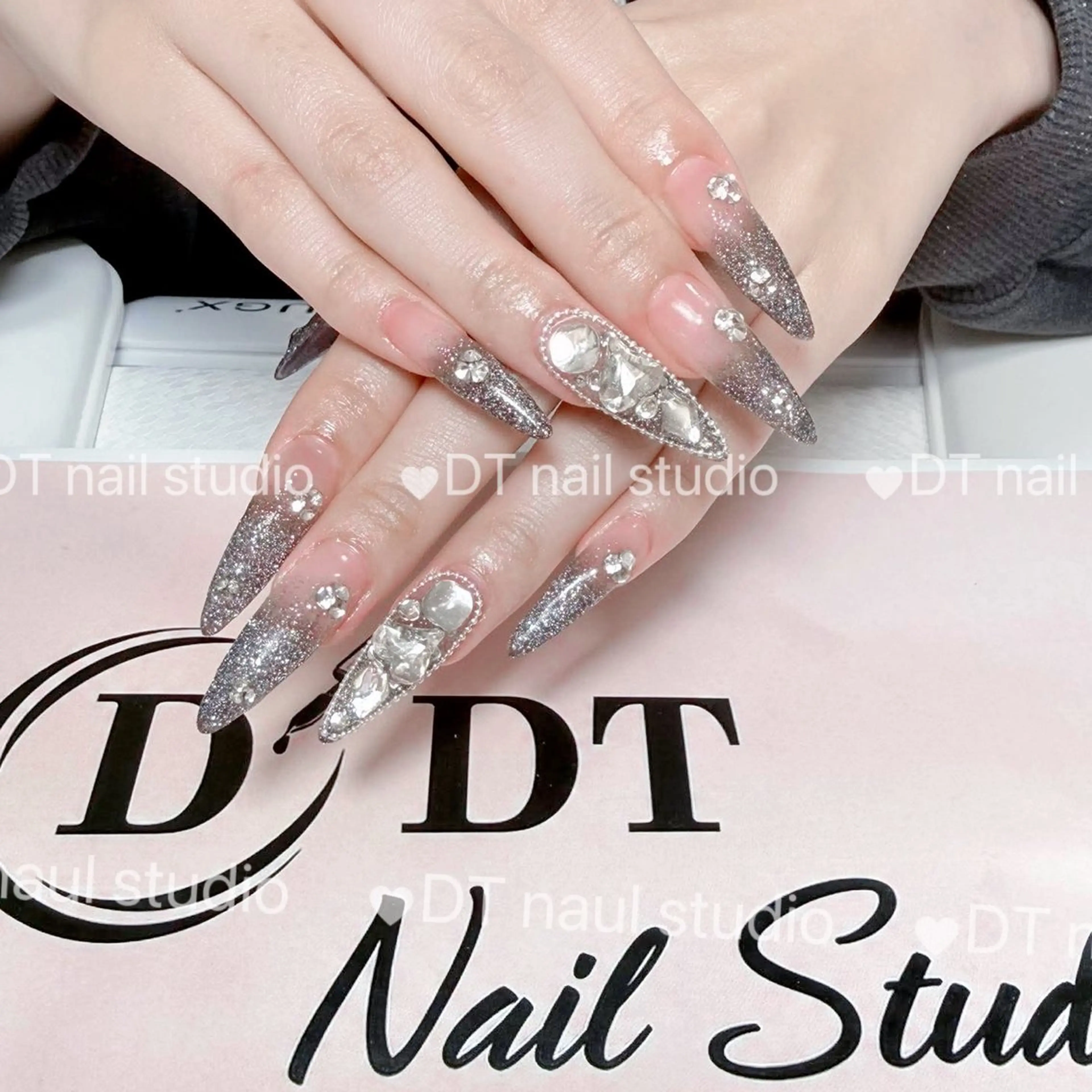 ネイル ハンドネイル DT nailのネイルデザイン