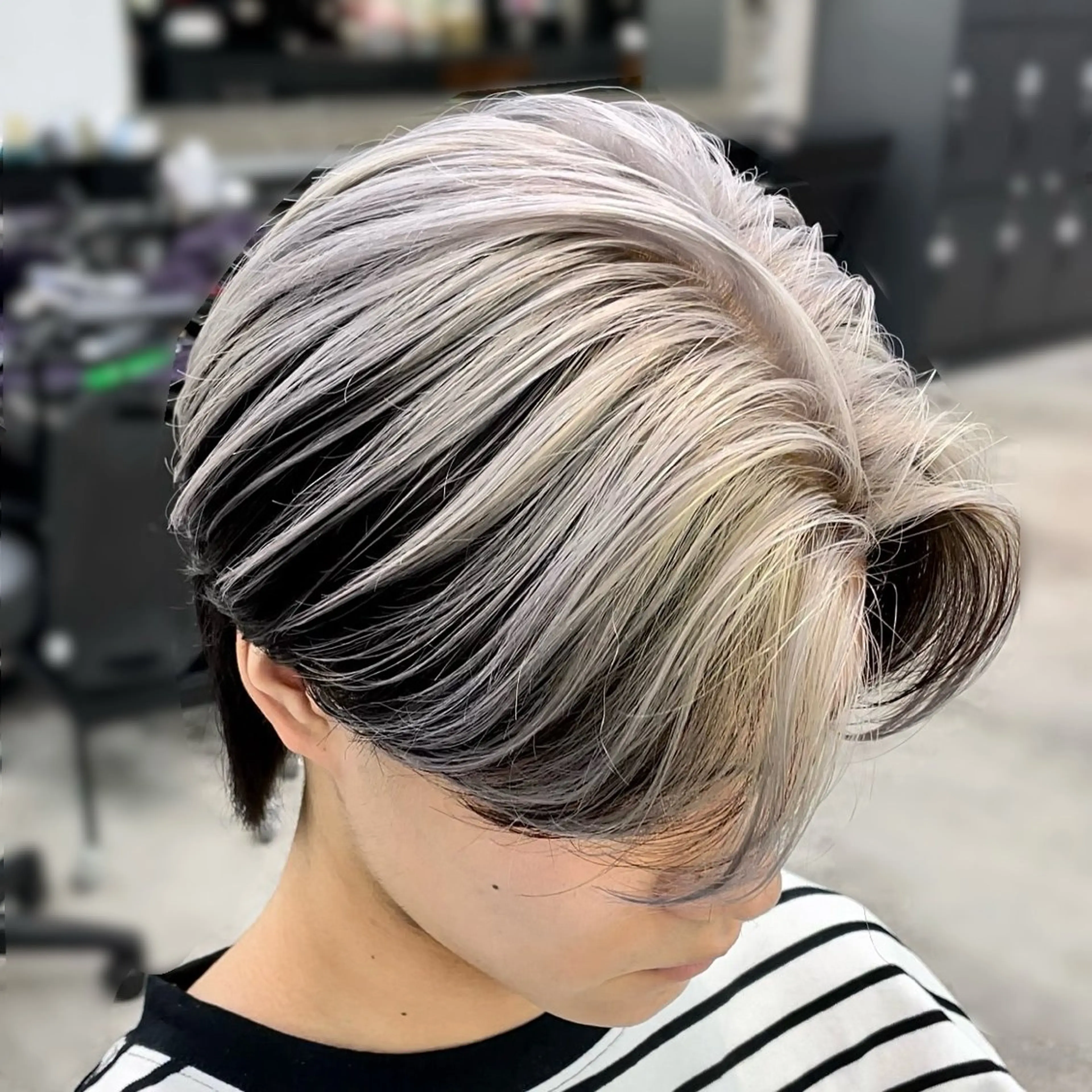 ショート カラー メンズ メンズバレイヤージュ メンズブリーチ バレイヤージュ ブリーチ レイヤーカット カット ヘアカラー トリートメント メンズカラー、パーマ /KANTAのヘアスタイル
